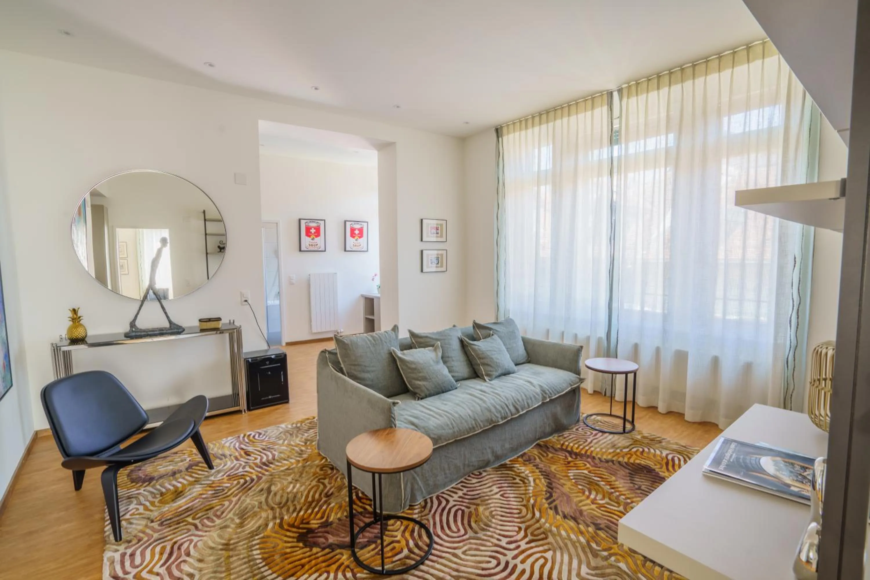 TV and multimedia in Rivage Hotel Restaurant Lutry