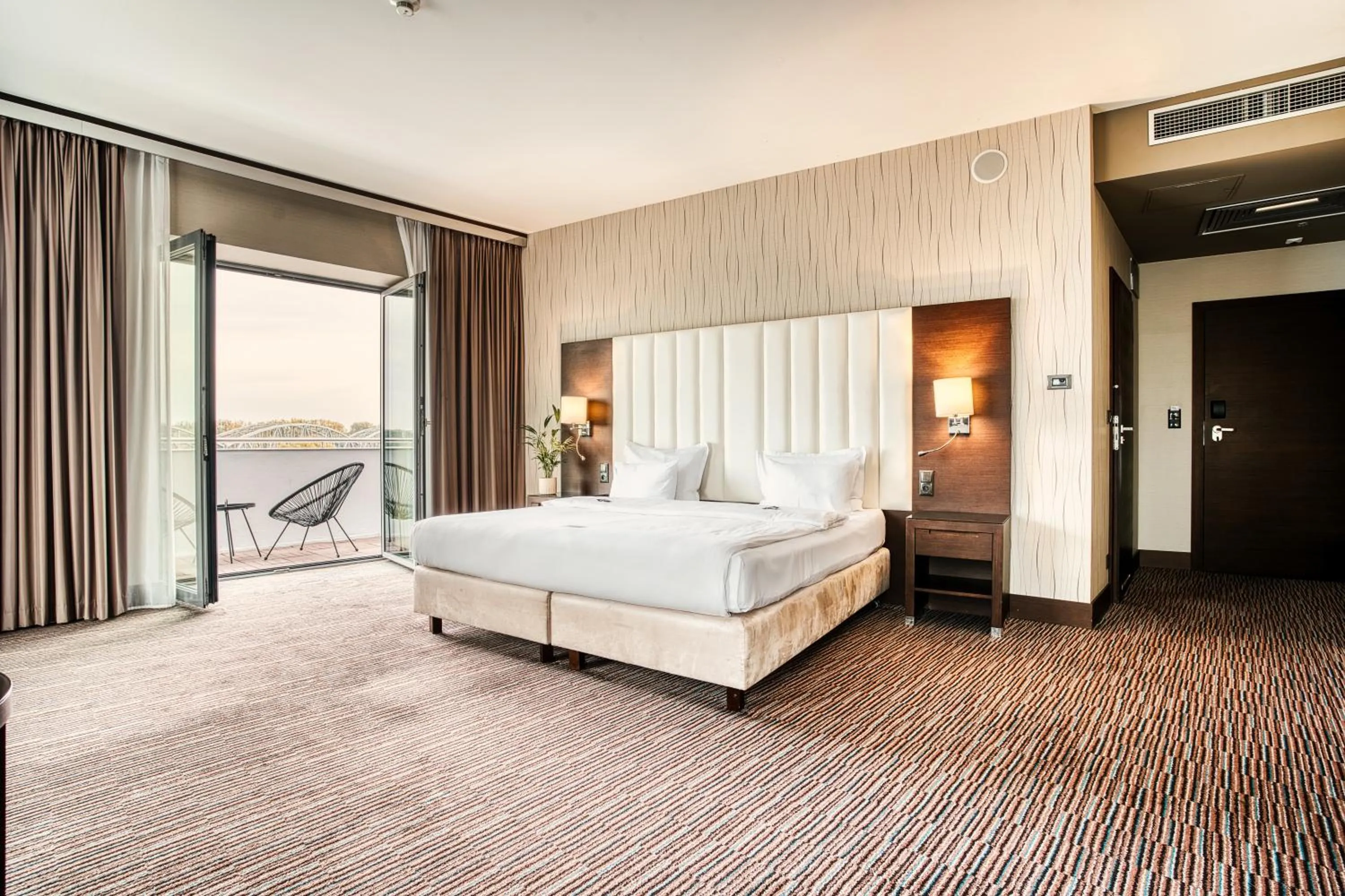 Photo of the whole room, Bed in Copernicus Toruń Hotel