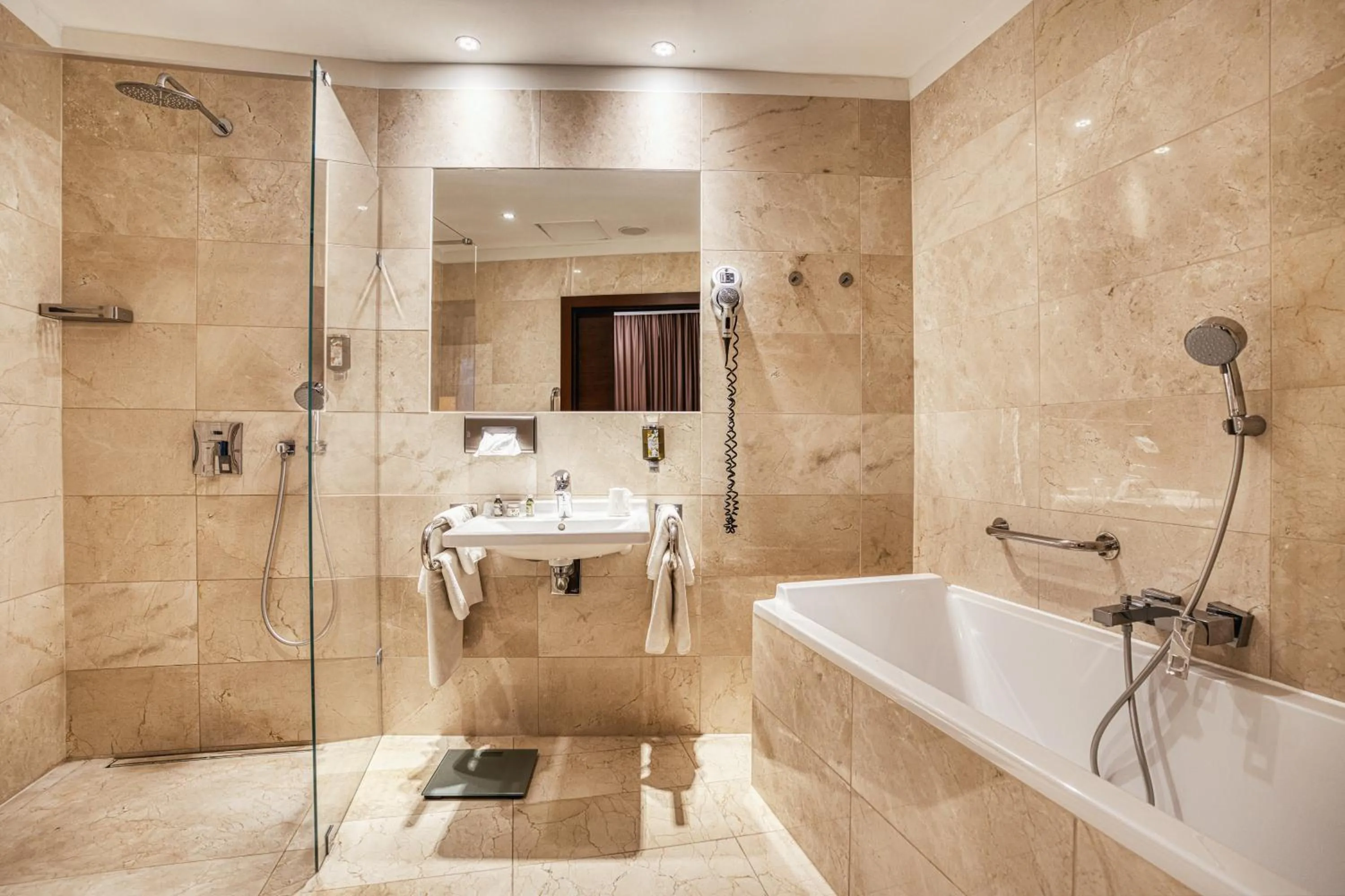 Bathroom in Copernicus Toruń Hotel