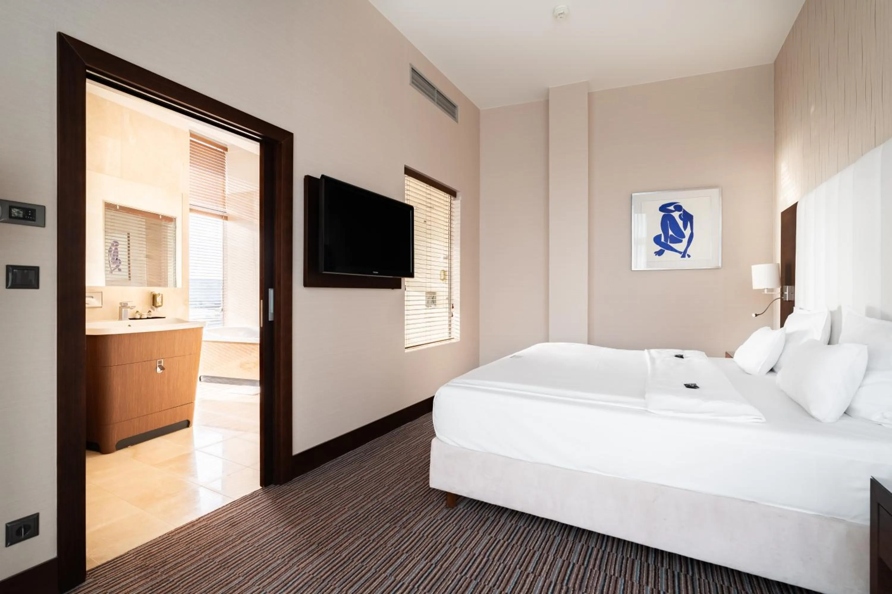 Bed in Copernicus Toruń Hotel