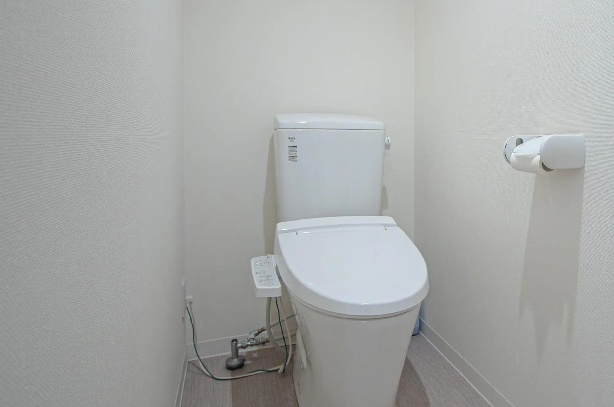 Toilet in INOVE VILLA OSAKA -118 sqm , 2 Bedrooms , 7 Double Beds