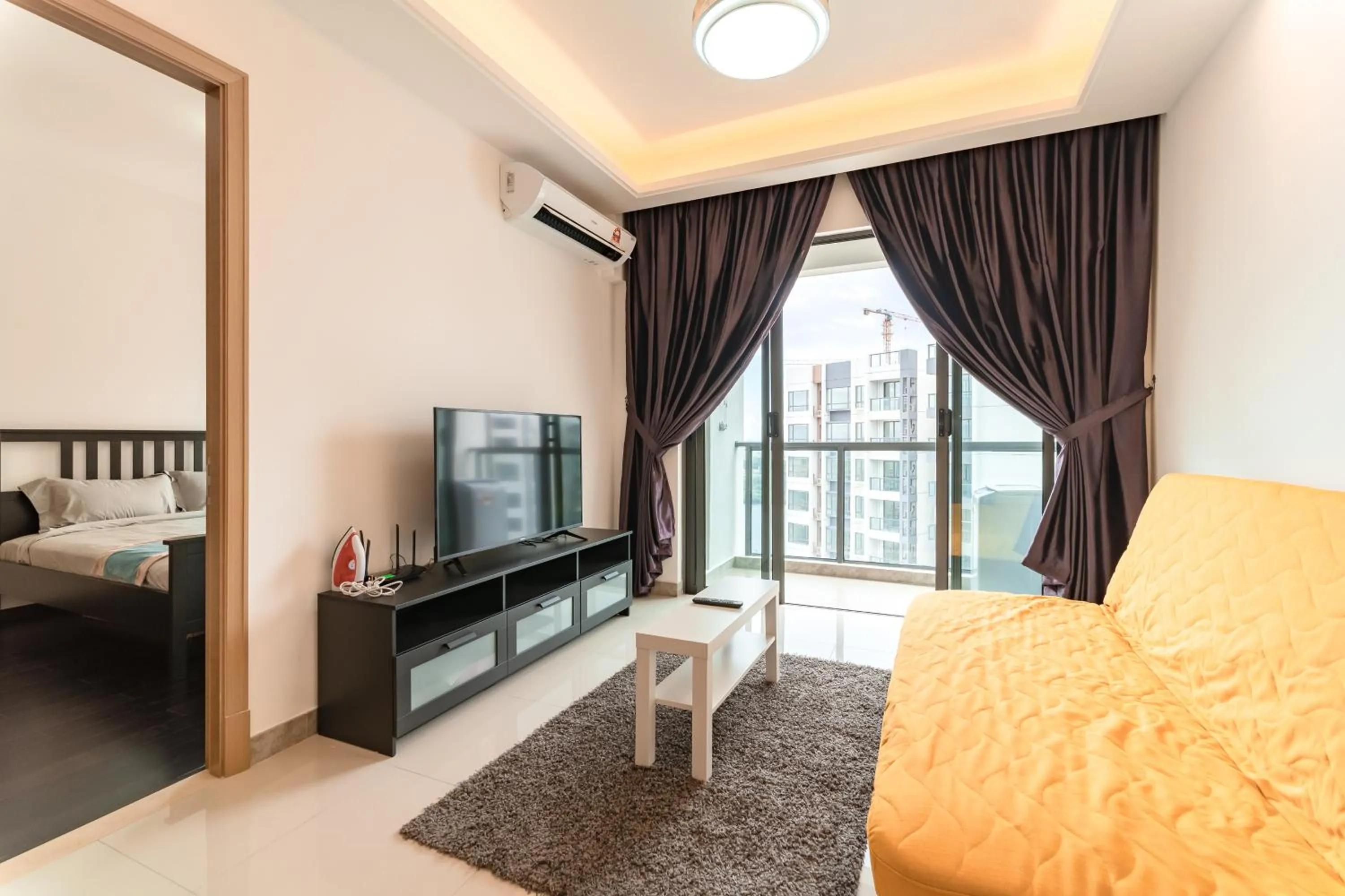 Bed in R&F Princess Cove @ R&F Mall