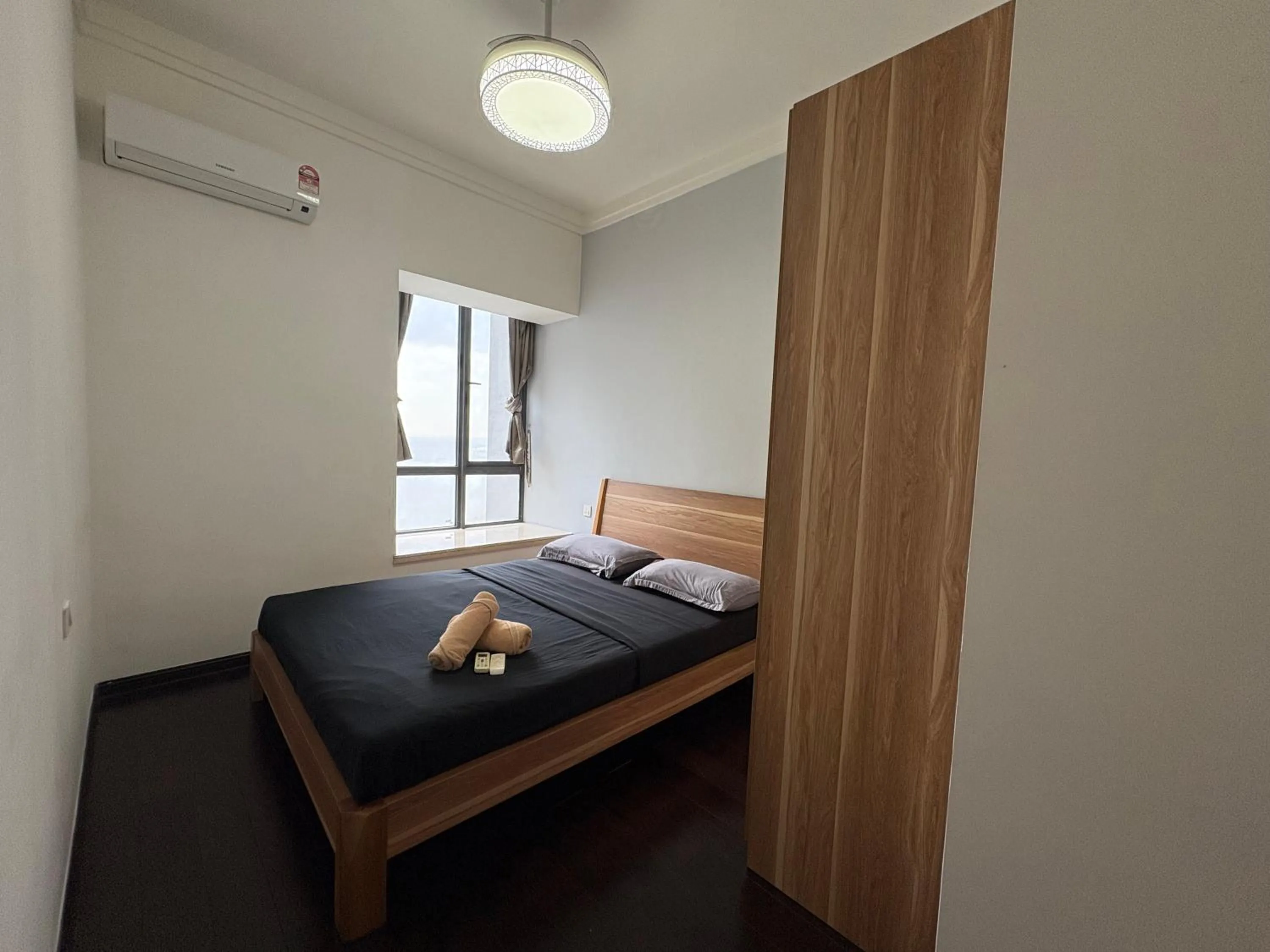 Bed in R&F Princess Cove @ R&F Mall