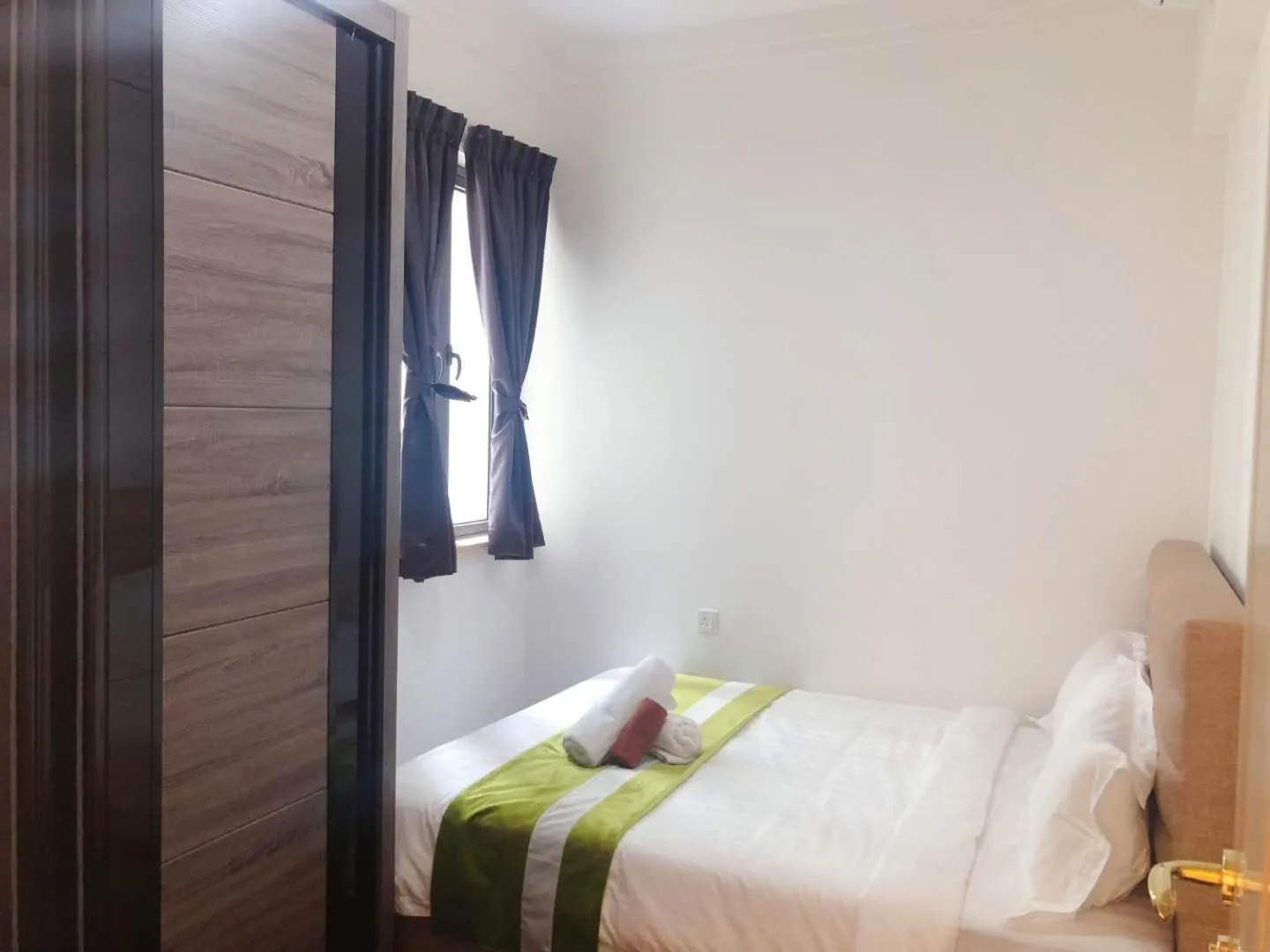 Bed in R&F Princess Cove @ R&F Mall