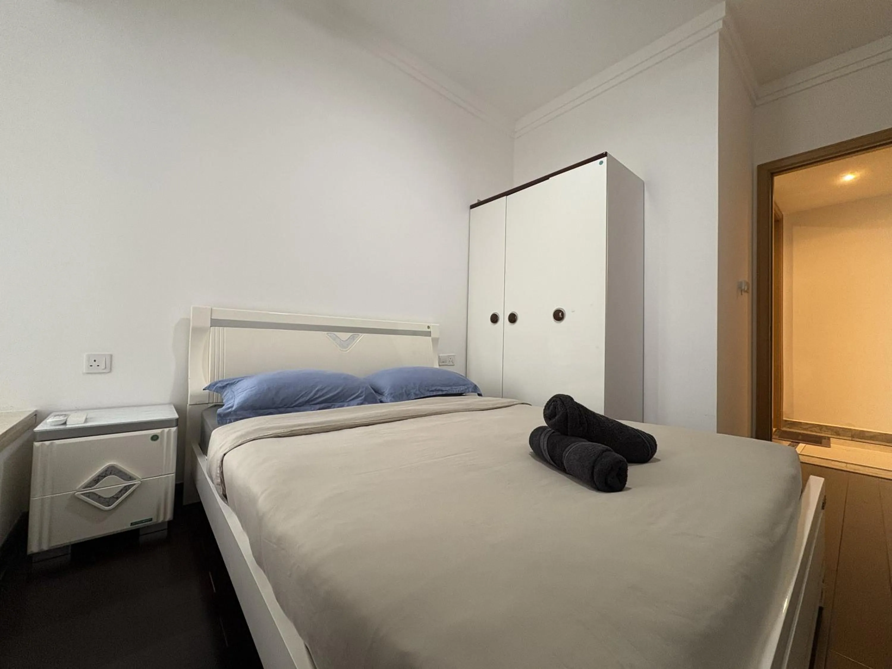 Bed in R&F Princess Cove @ R&F Mall