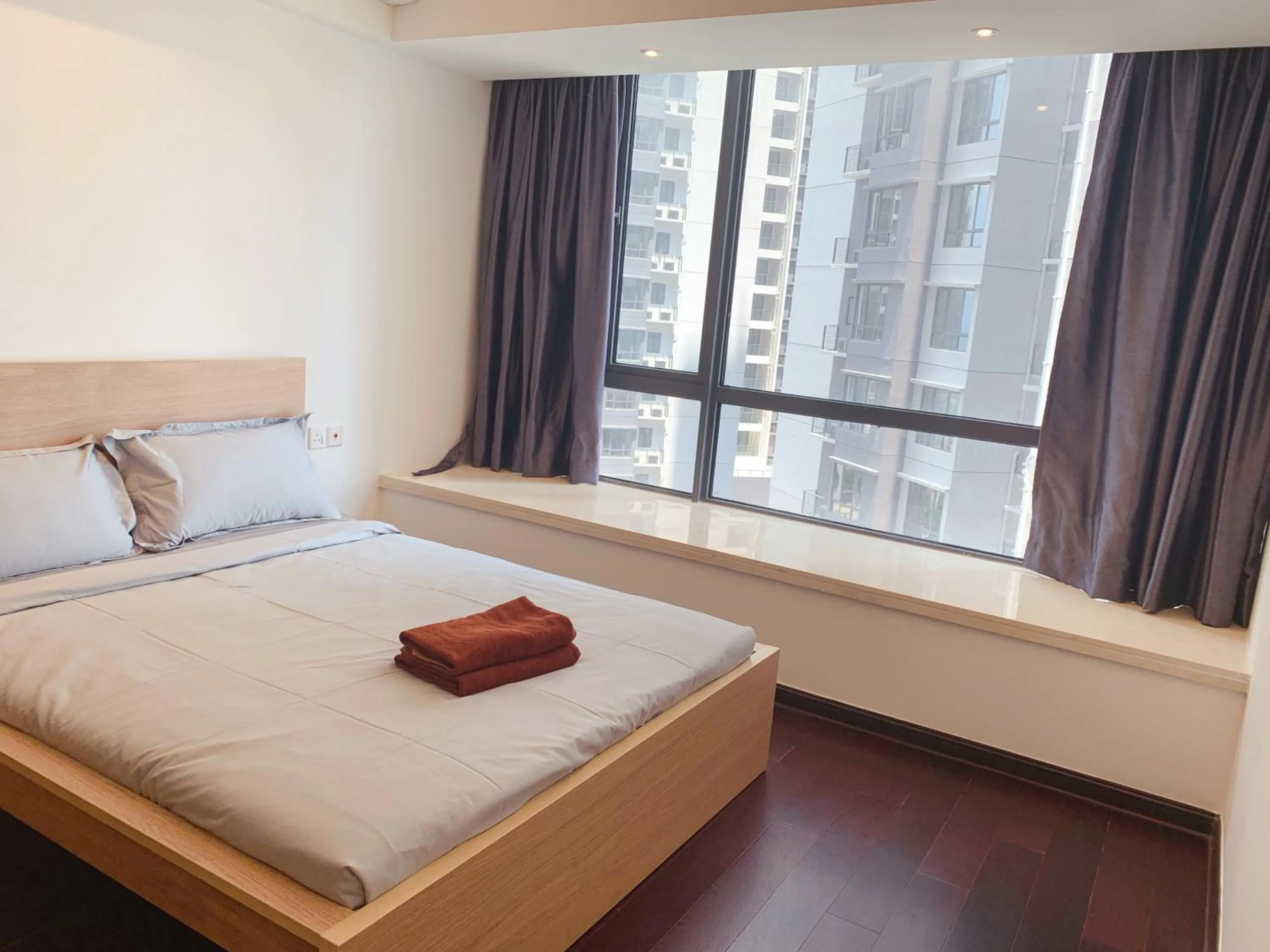 Bed in R&F Princess Cove @ R&F Mall