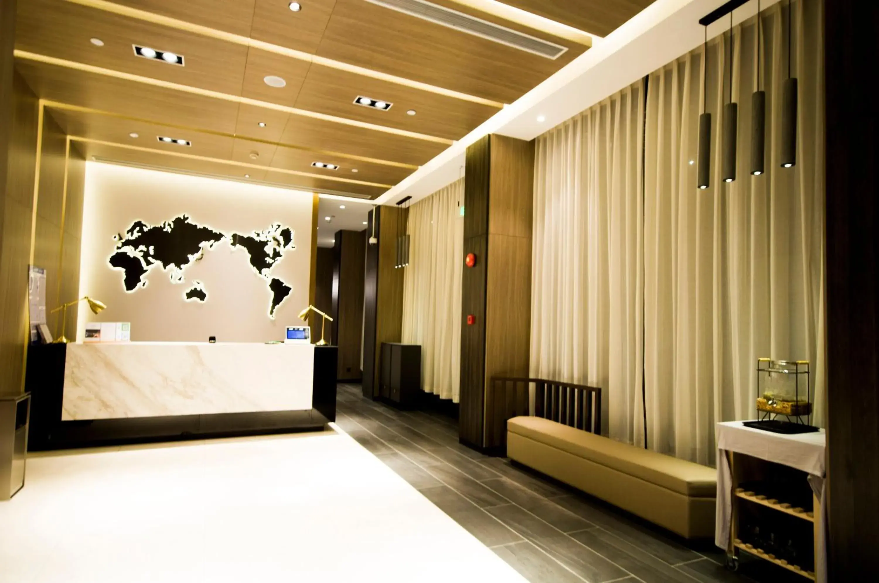 Lobby or reception, Bed in Hotel Coka Chuansha Metro - Shanghai PVG Airport Lobby or reception, Bed in Hotel Coka Chuansha Metro - Shanghai PVG Airport