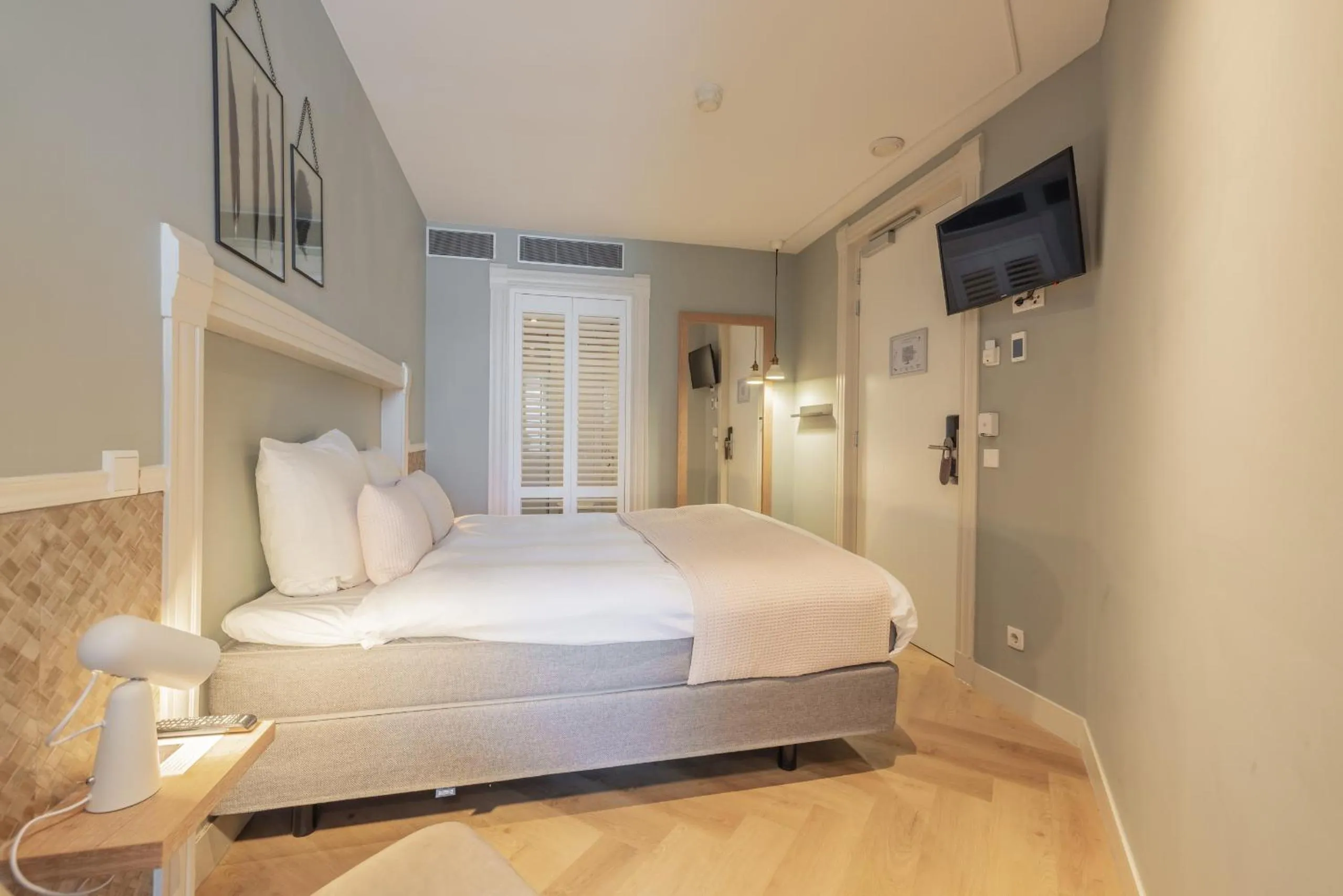 Bed in City Hotel Rembrandt