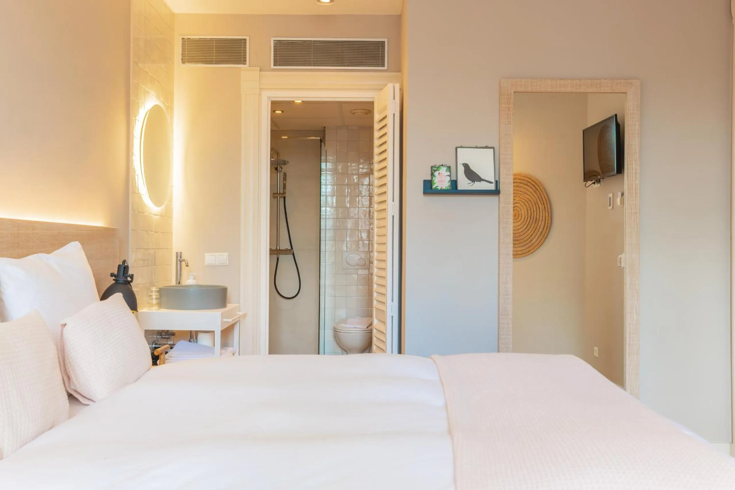 Bed in City Hotel Rembrandt