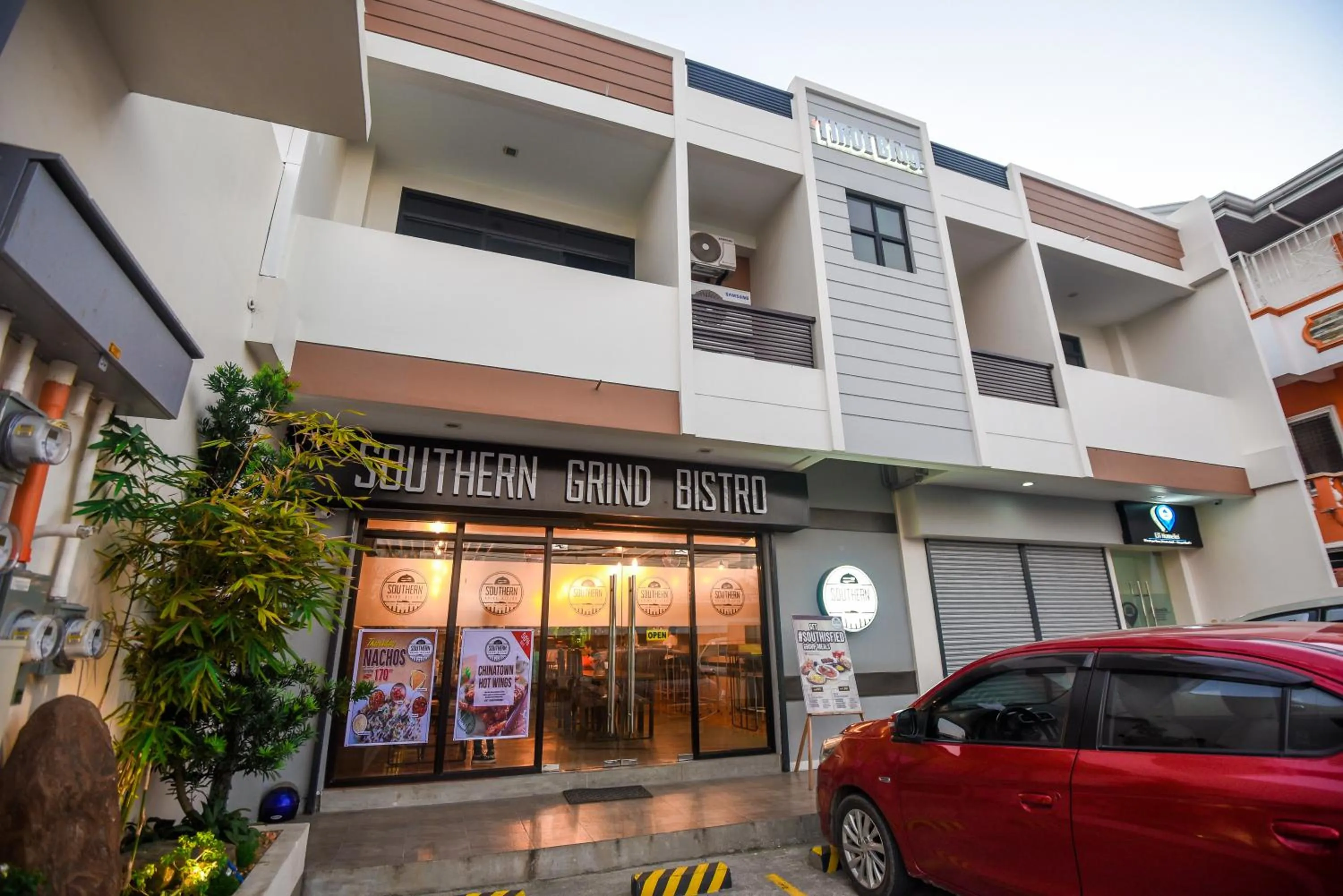 Property building in ETT HomeTel