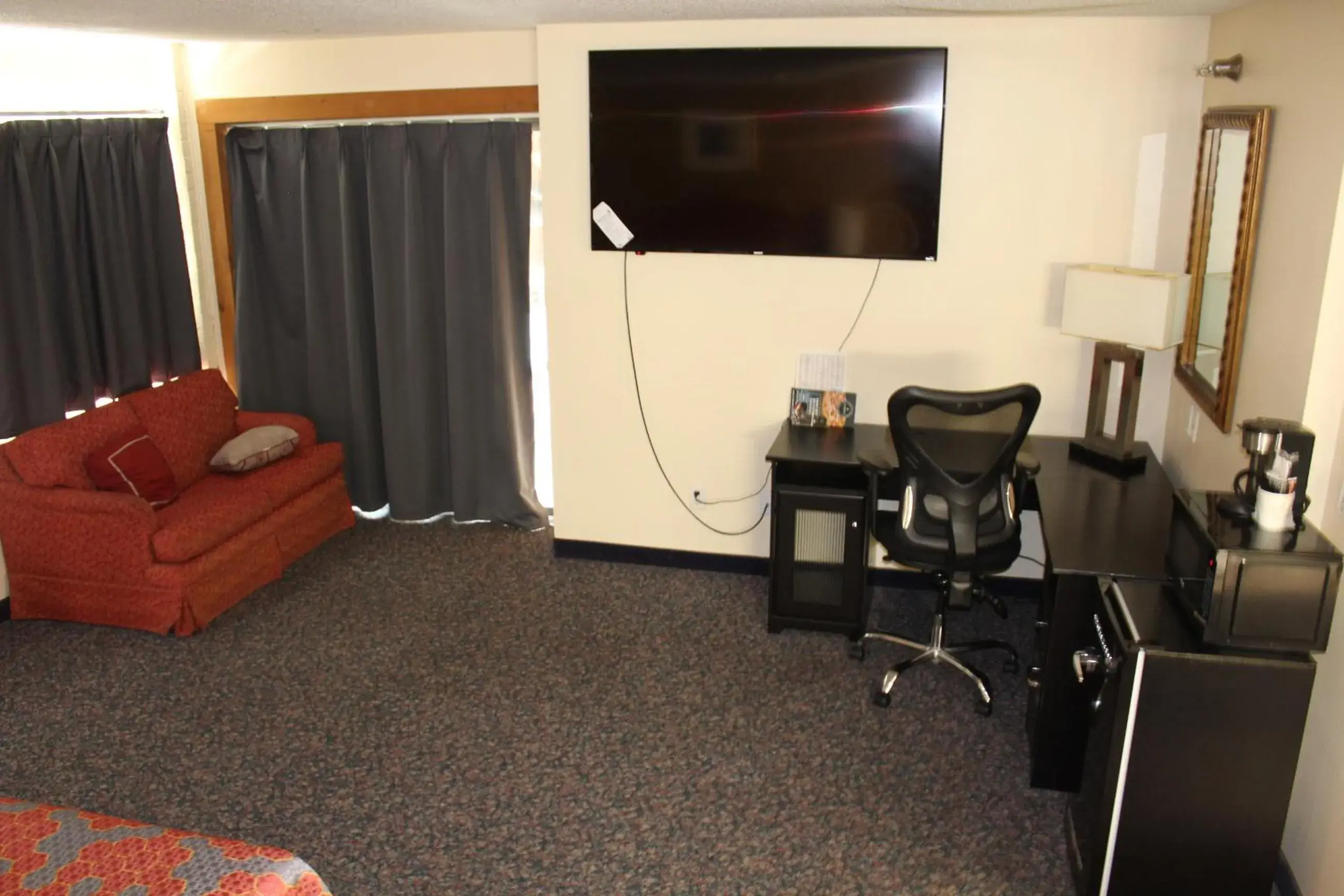 Honeymoon Suite in American Inn and Suites Ionia Honeymoon Suite in American Inn and Suites Ionia