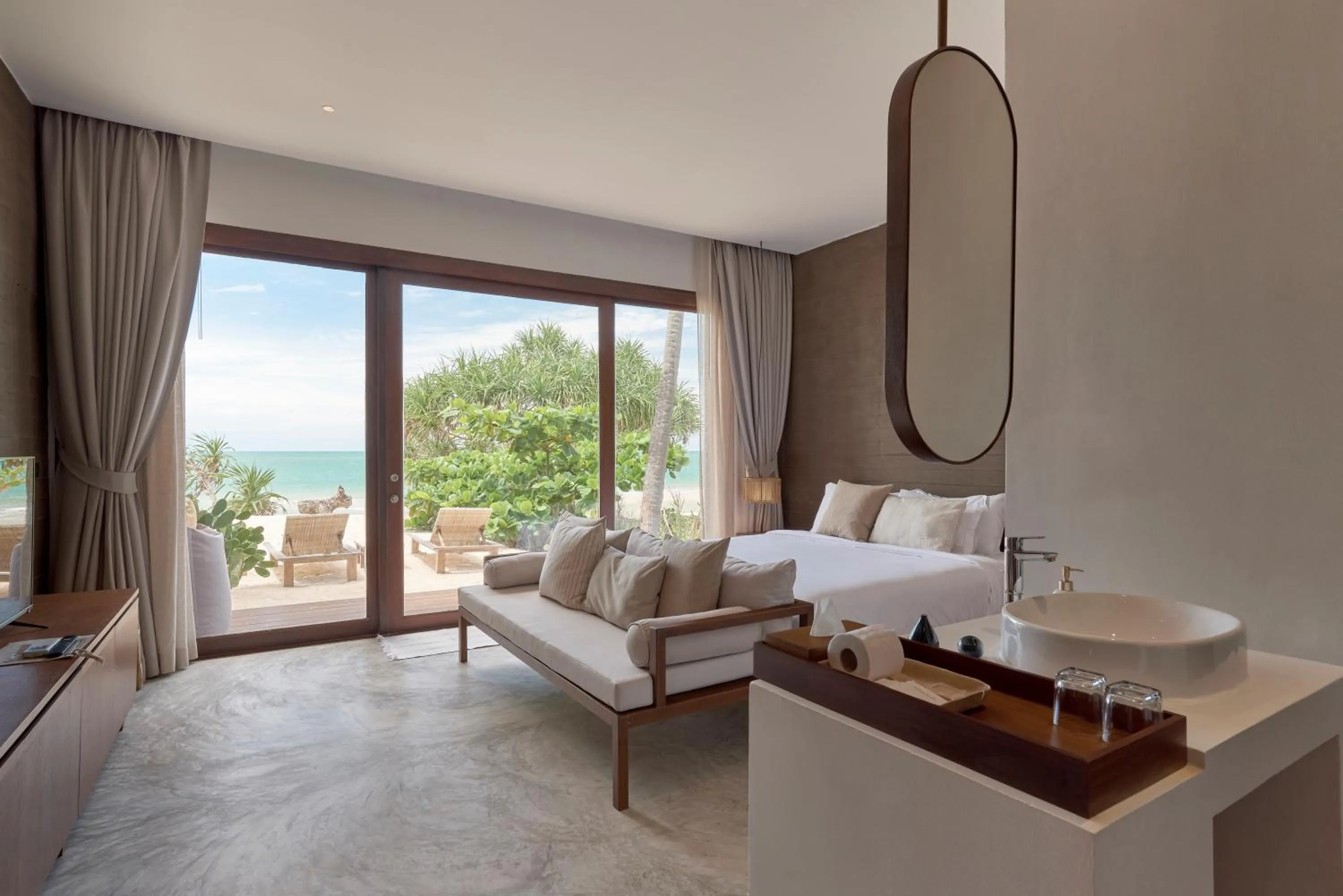 Living room, Bed in Chula Beach Resort
