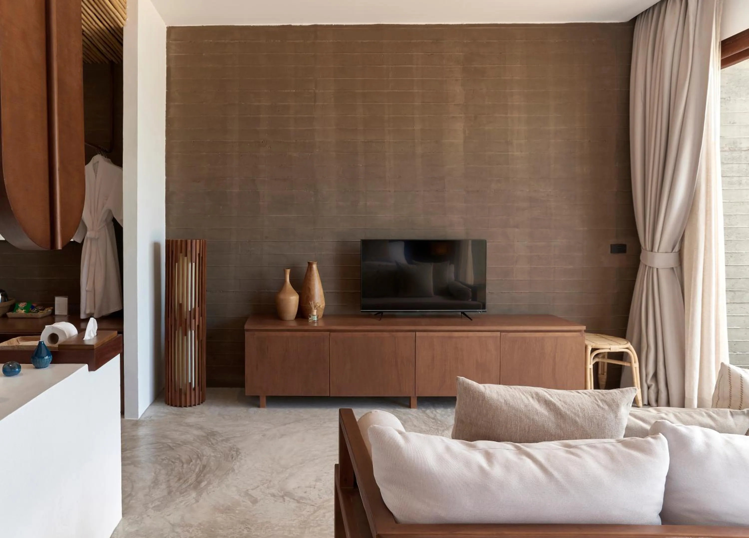 TV and multimedia, Bed in Chula Beach Resort