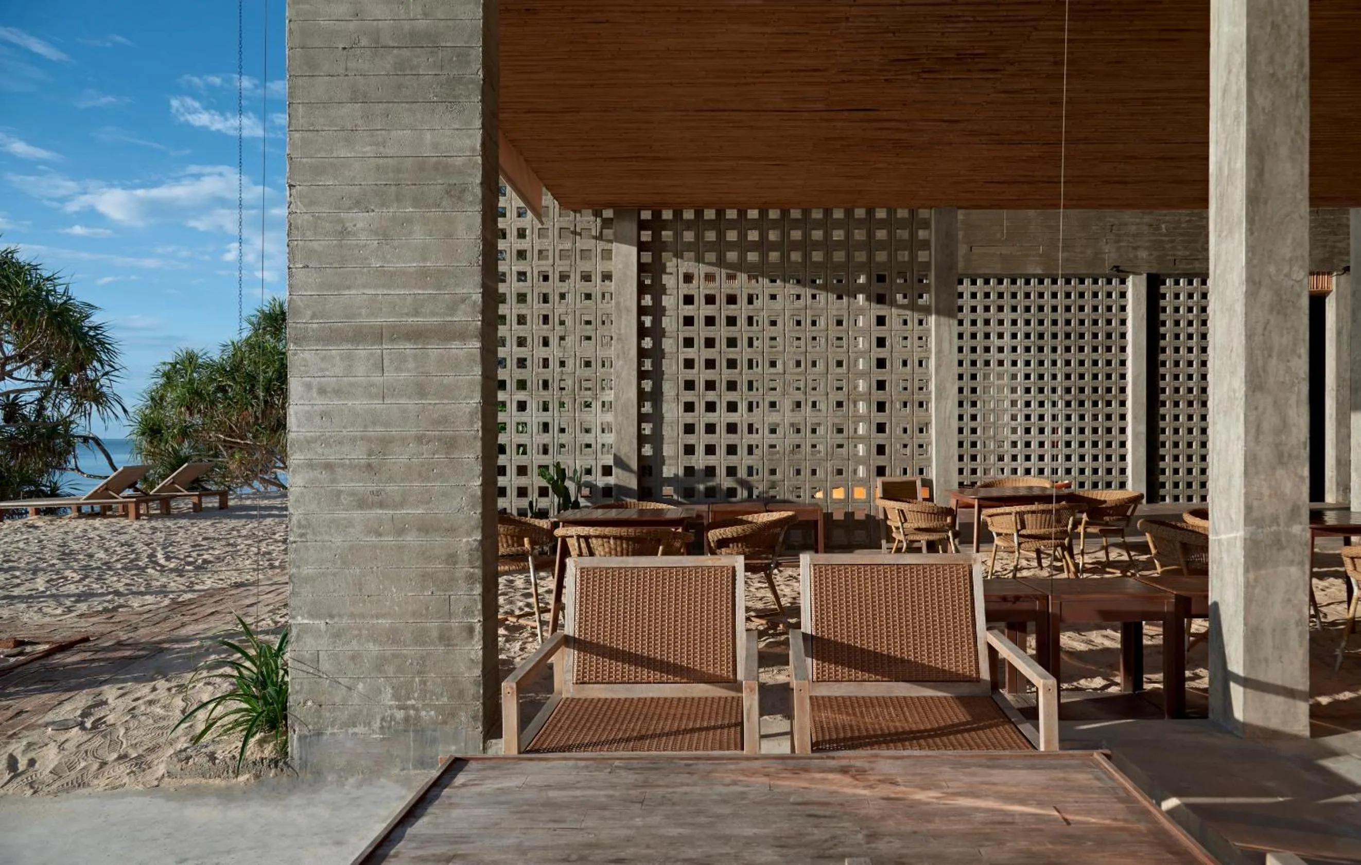 Restaurant/places to eat in Chula Beach Resort