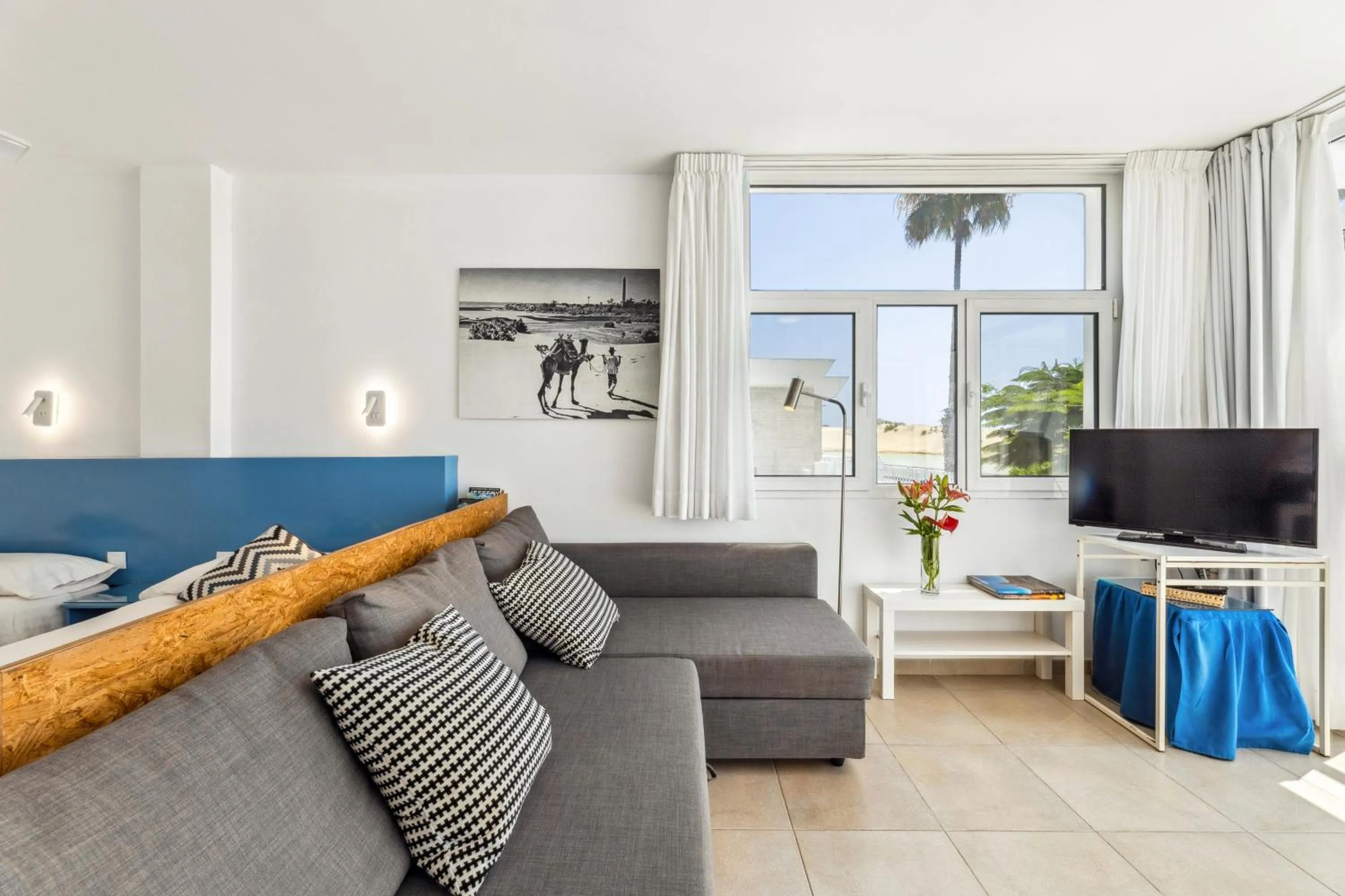 TV and multimedia in Apartamentos El Capricho