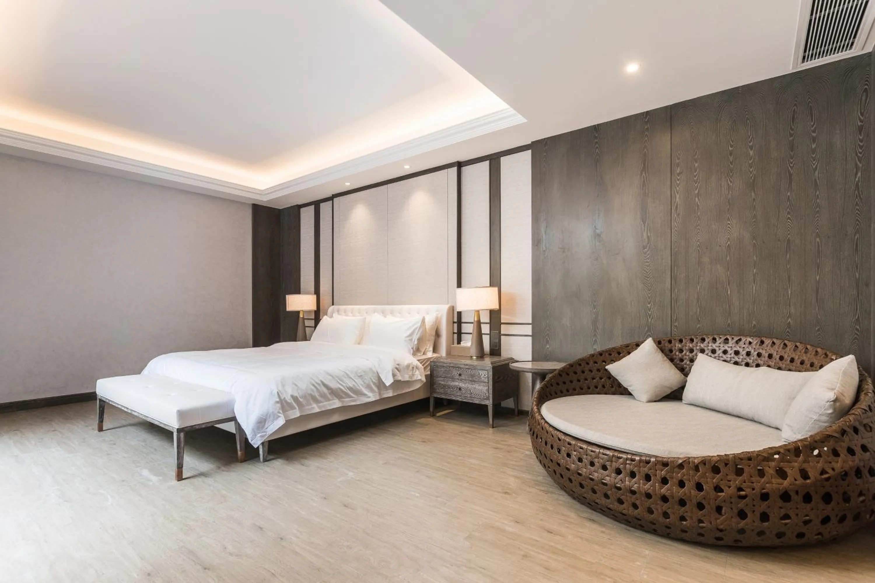 Bed in HaitangBay Loosen Coast Resort Villas