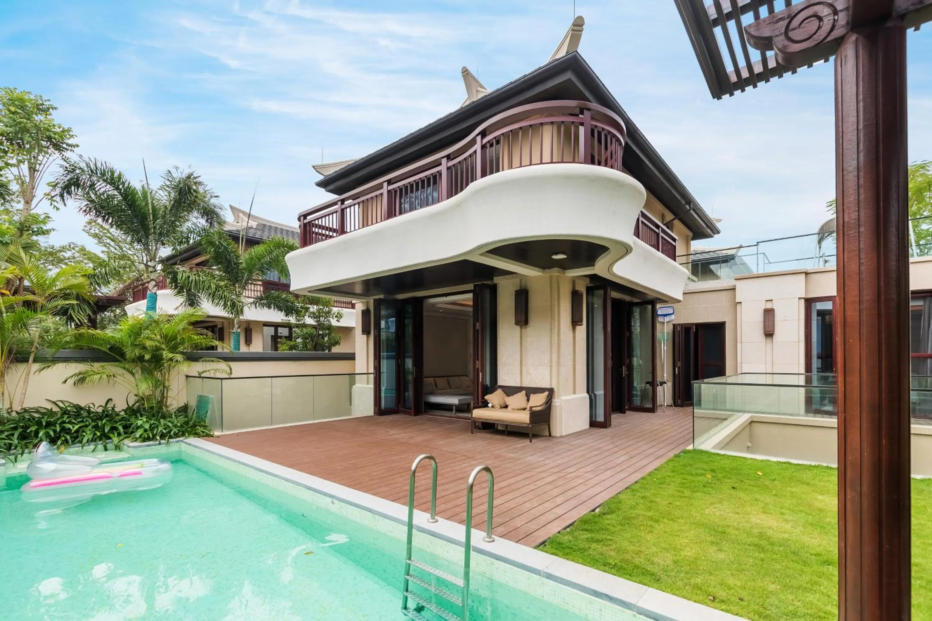 HaitangBay Loosen Coast Resort Villas