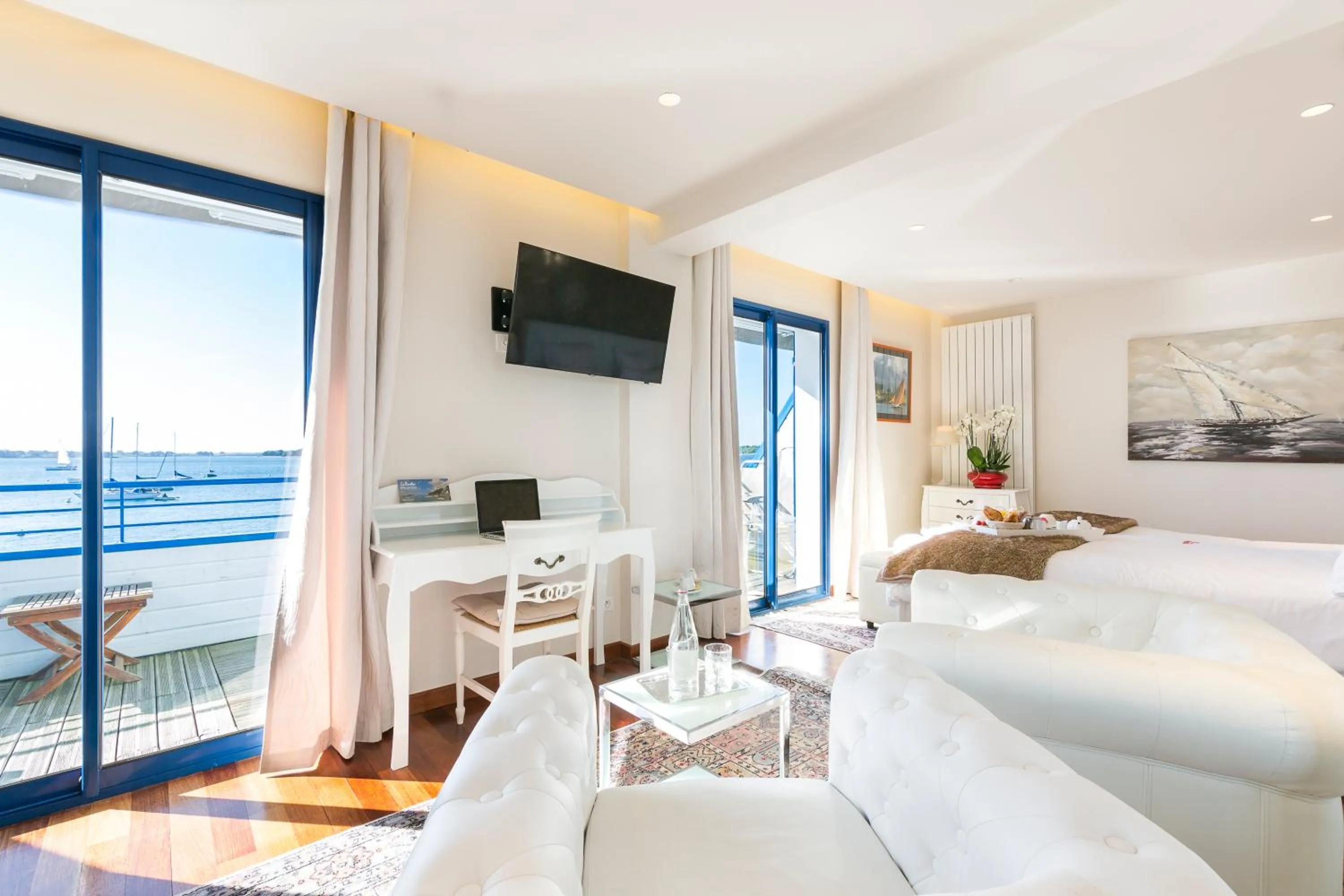 TV and multimedia, Bed in Hotel Restaurant Les Venetes