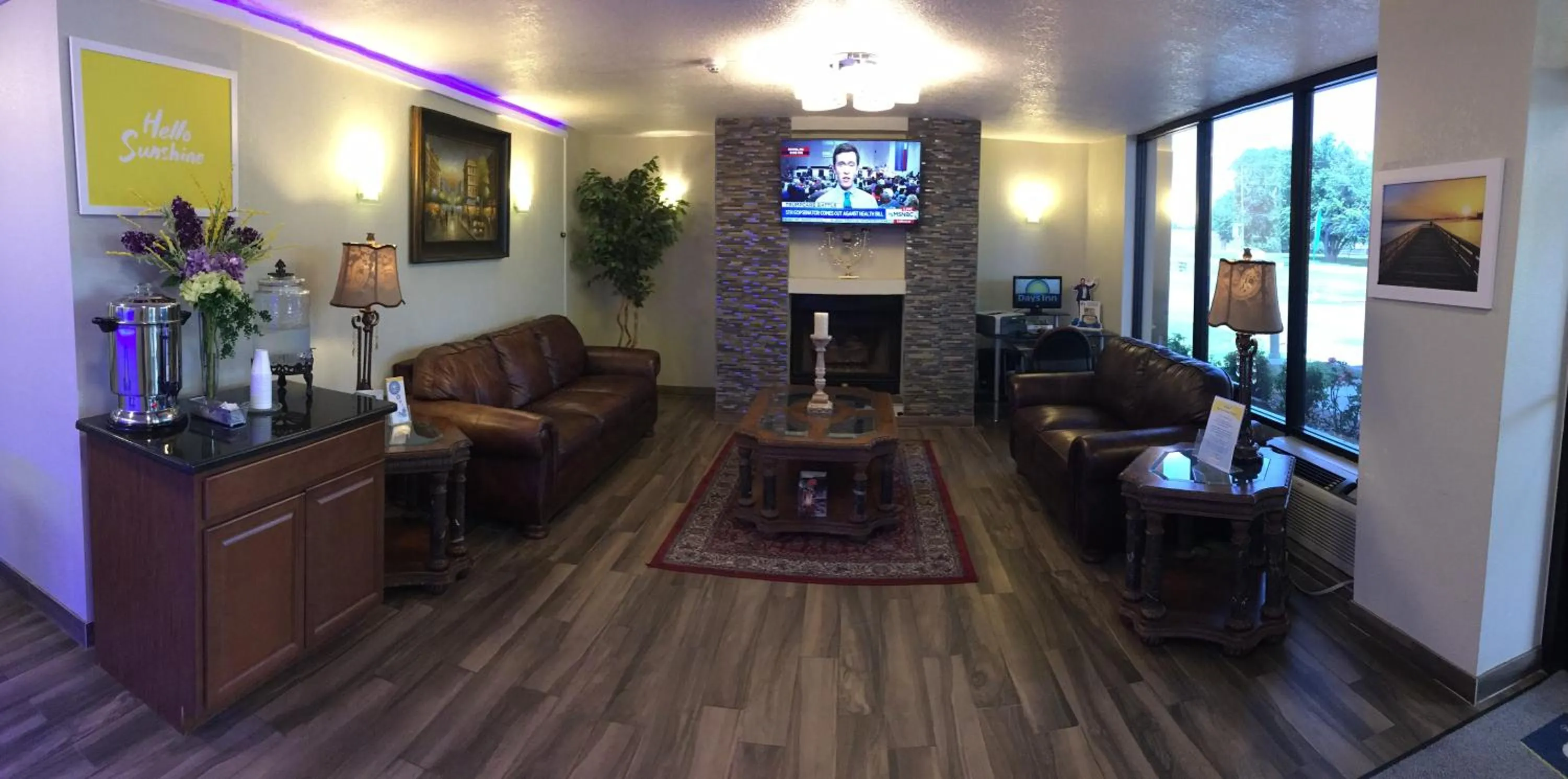 Days Inn by Wyndham Southern Hills/ORU