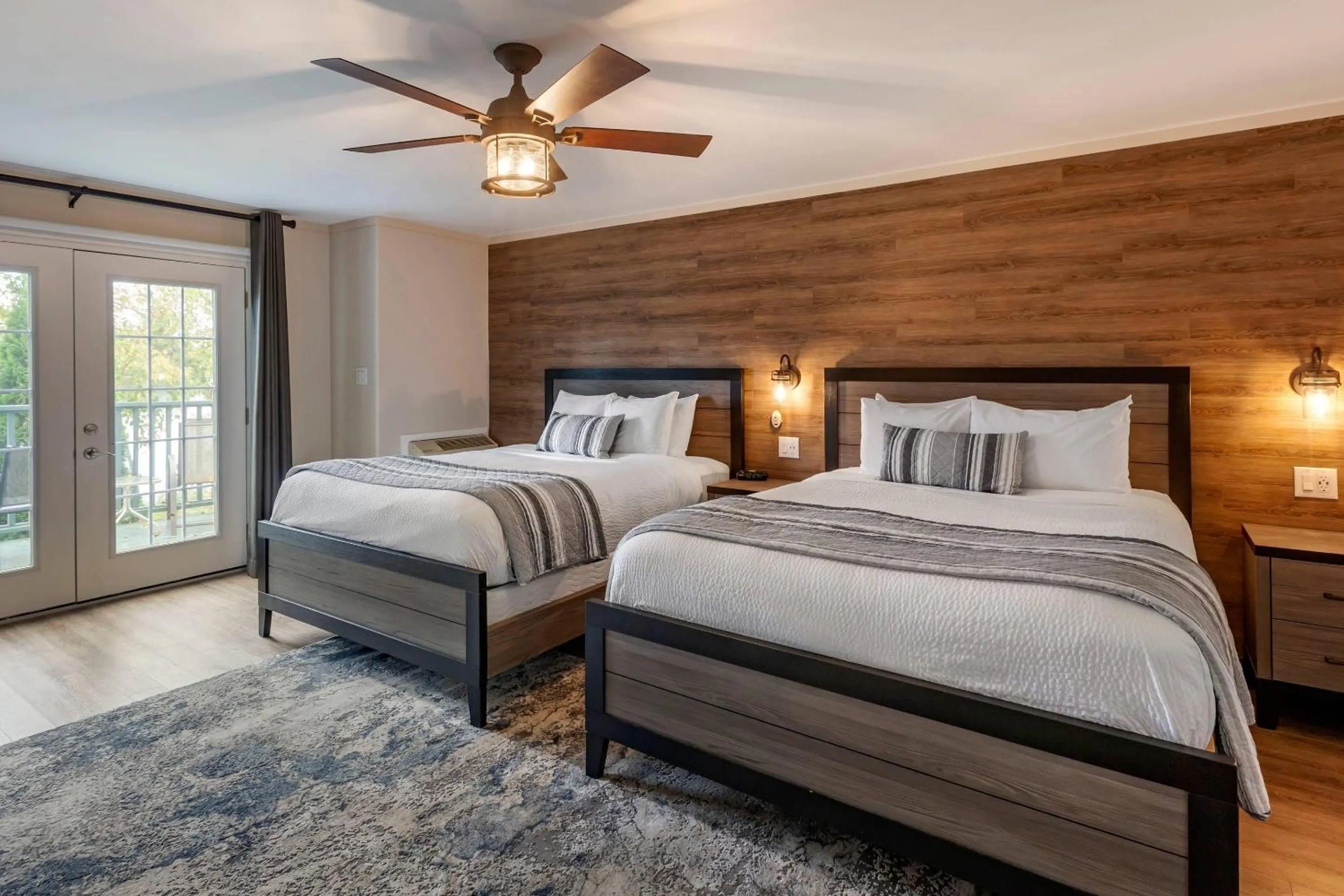 Bedroom, Bed in Bayview Wildwood Resort, an Ascend Collection Resort