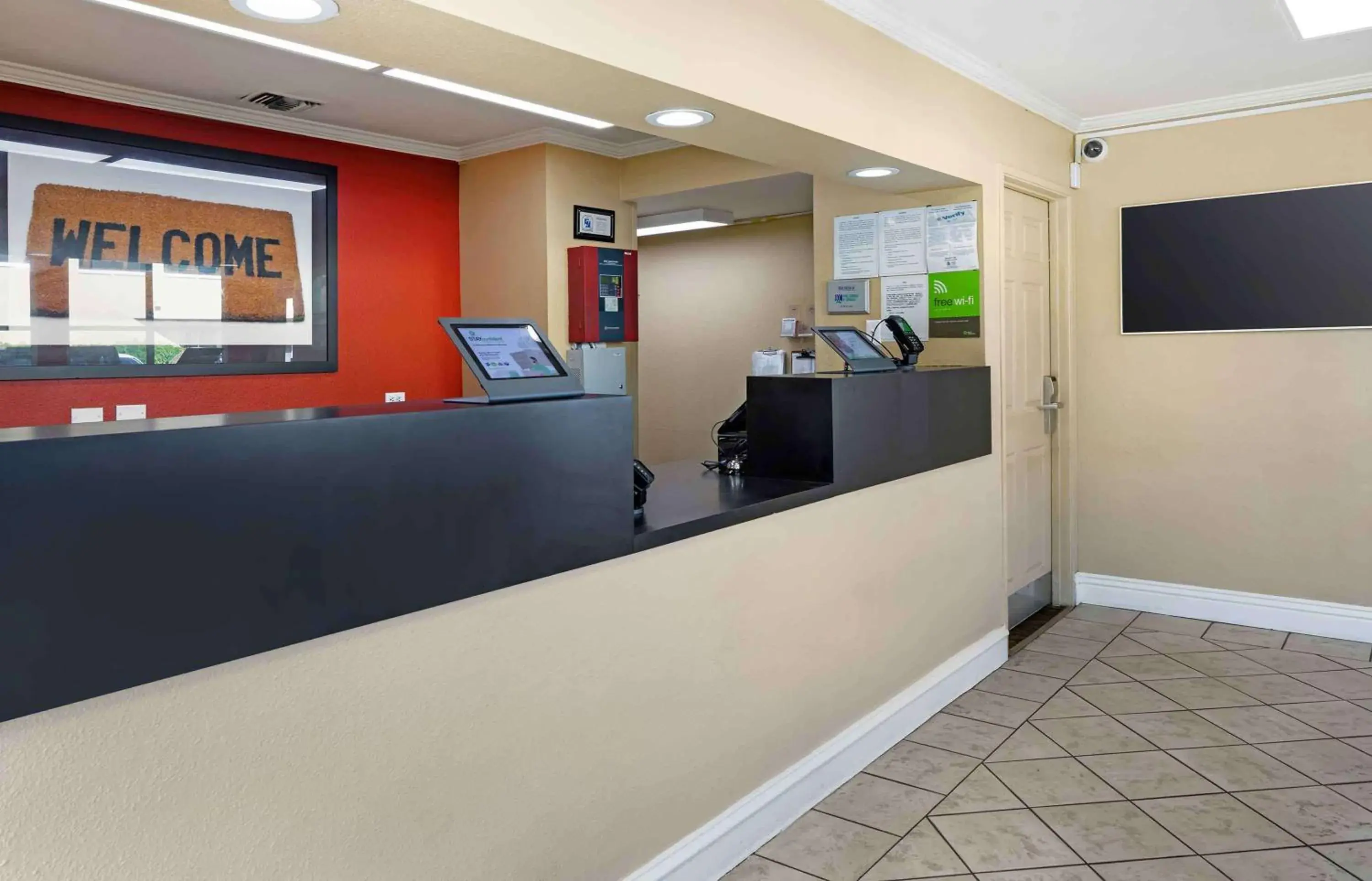 Lobby or reception in Extended Stay America Suites - Orange County - Irvine Spectrum Lobby or reception in Extended Stay America Suites - Orange County - Irvine Spectrum