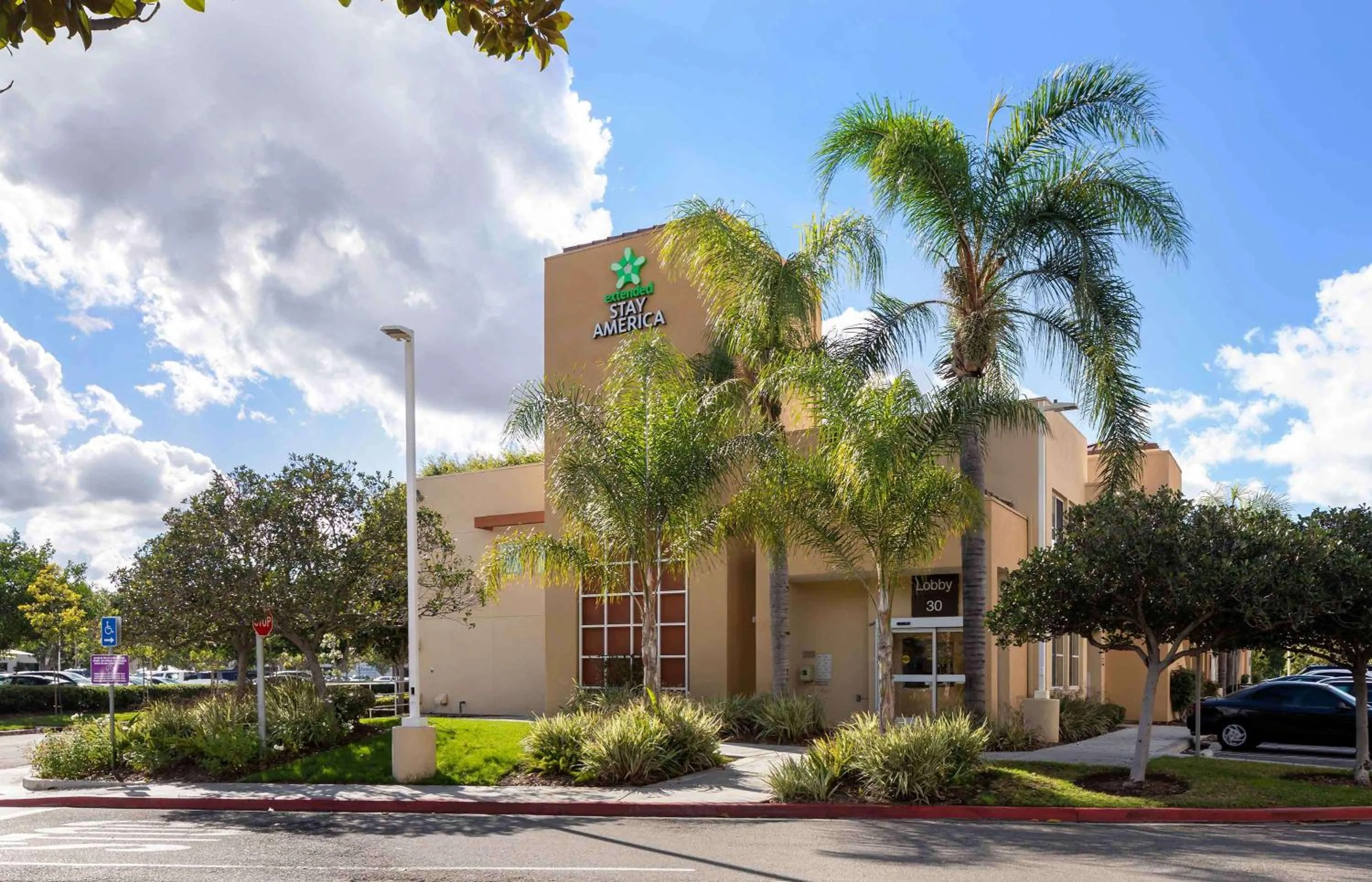 Property building in Extended Stay America Suites - Orange County - Irvine Spectrum