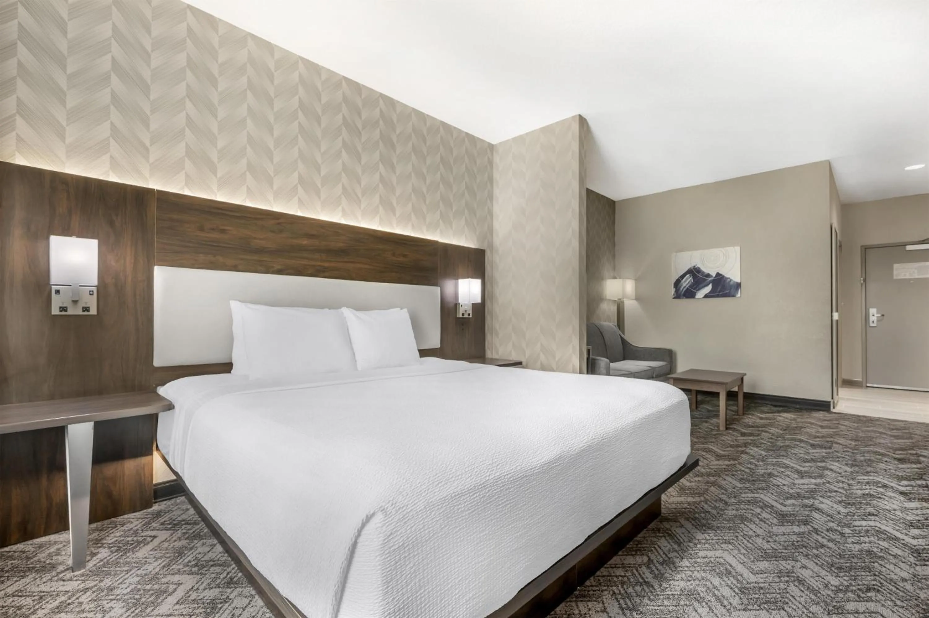 Bedroom, Bed in Best Western Plus Parkside Inn & Suites