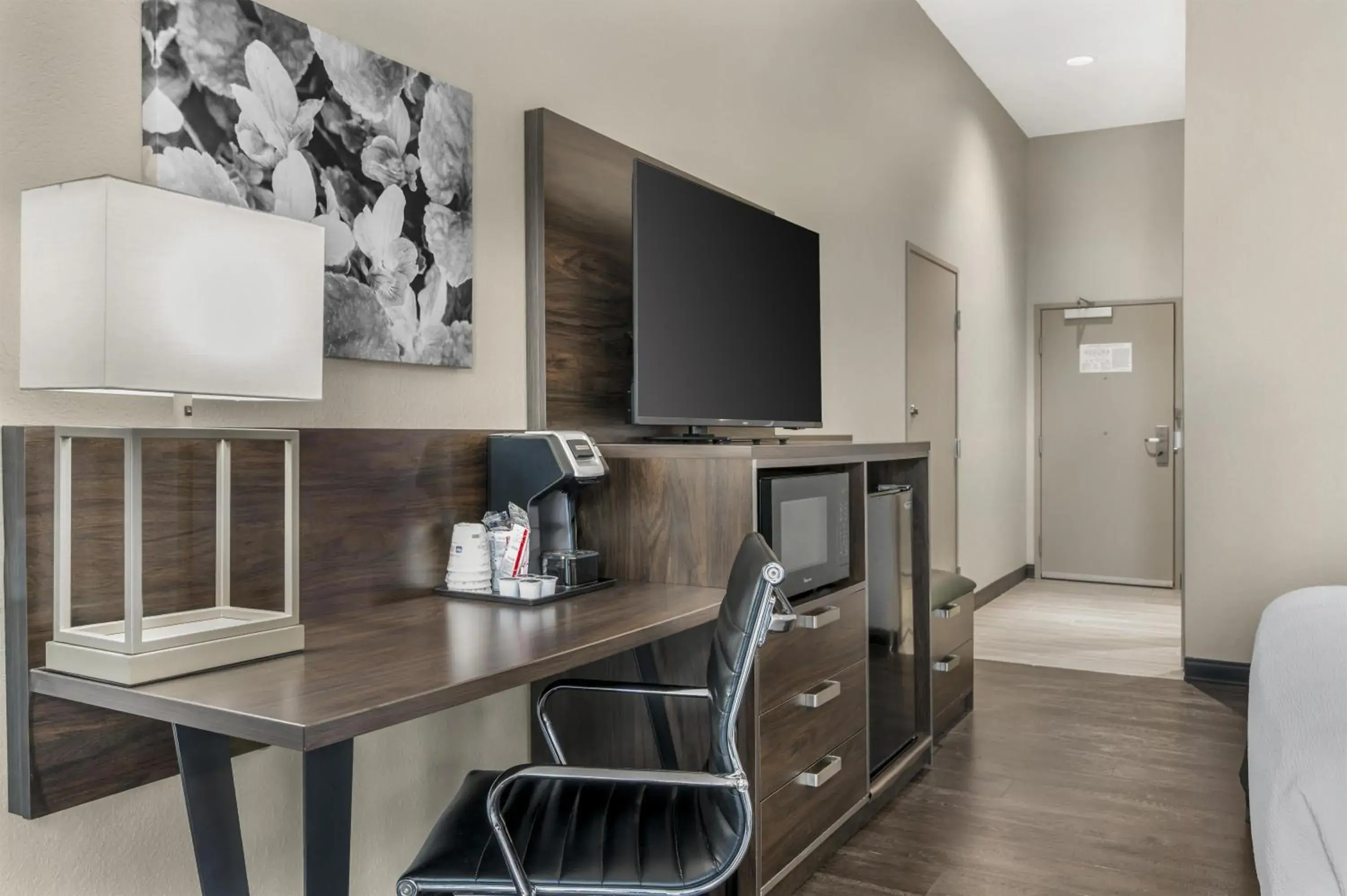 Bedroom in Best Western Plus Parkside Inn & Suites Bedroom in Best Western Plus Parkside Inn & Suites