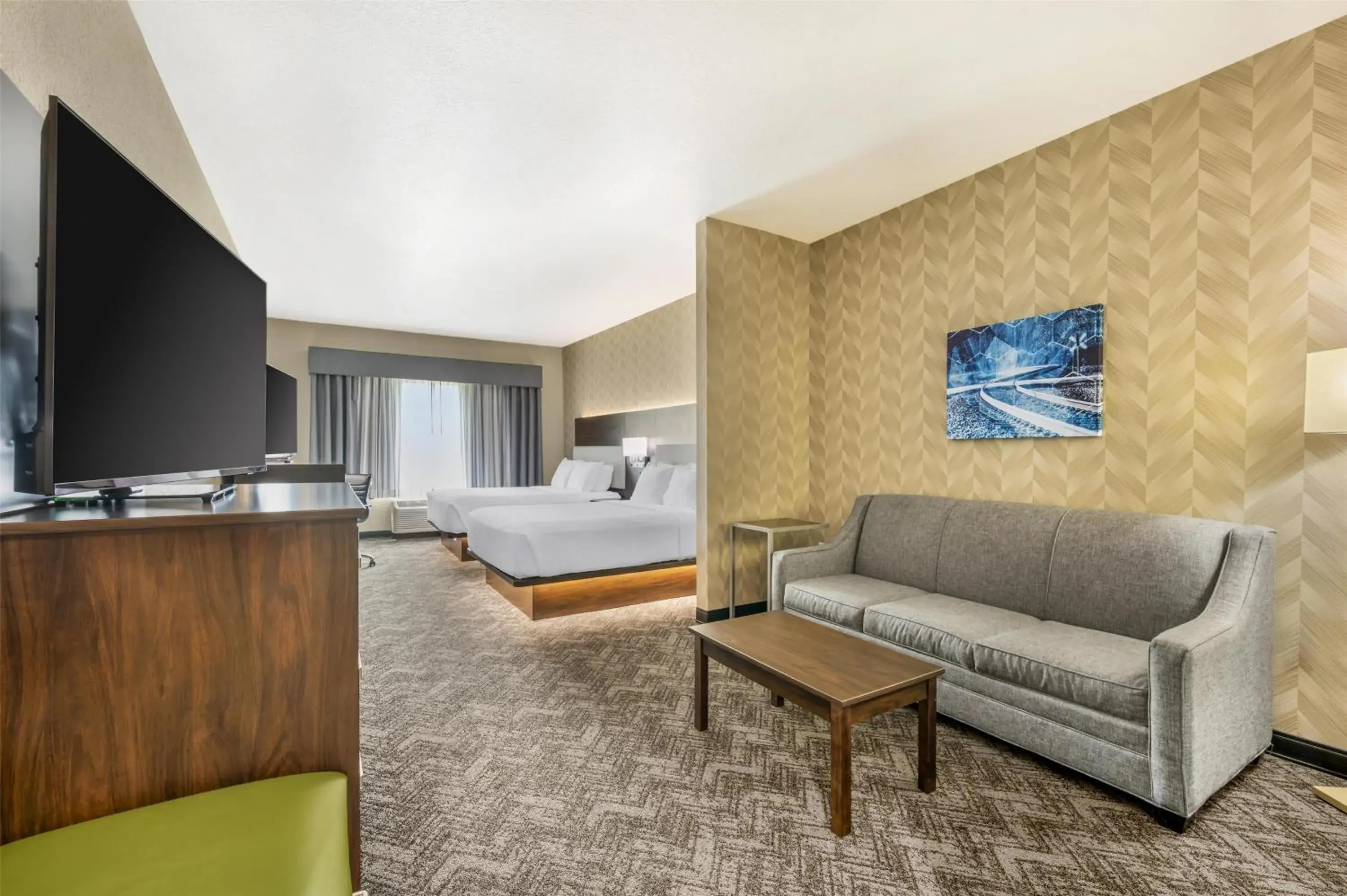 Bedroom, Bed in Best Western Plus Parkside Inn & Suites Bedroom, Bed in Best Western Plus Parkside Inn & Suites