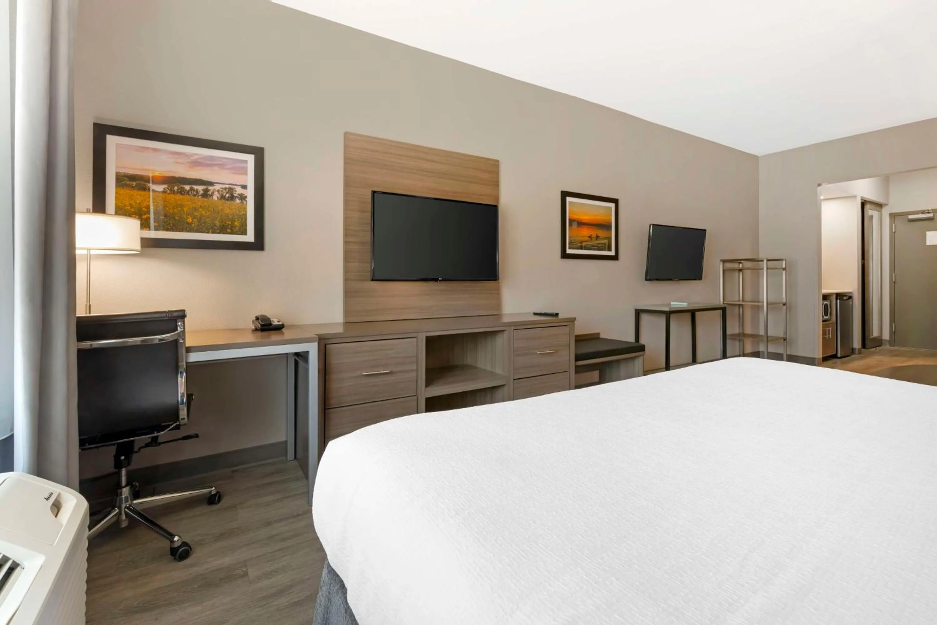 Bedroom, Bed in Best Western Plus LaCrescent - LaCrosse