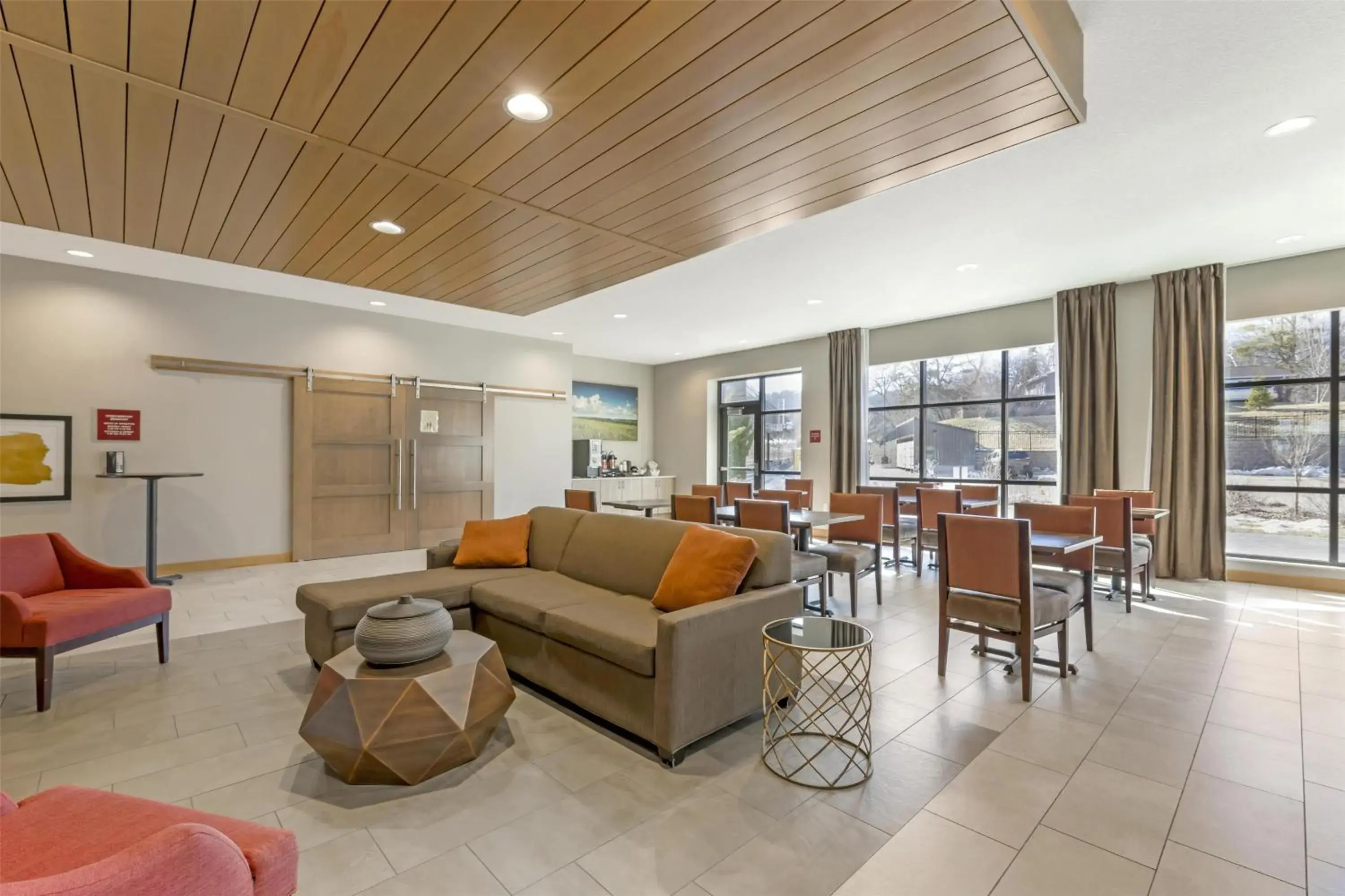 Breakfast in Best Western Plus LaCrescent - LaCrosse Breakfast in Best Western Plus LaCrescent - LaCrosse