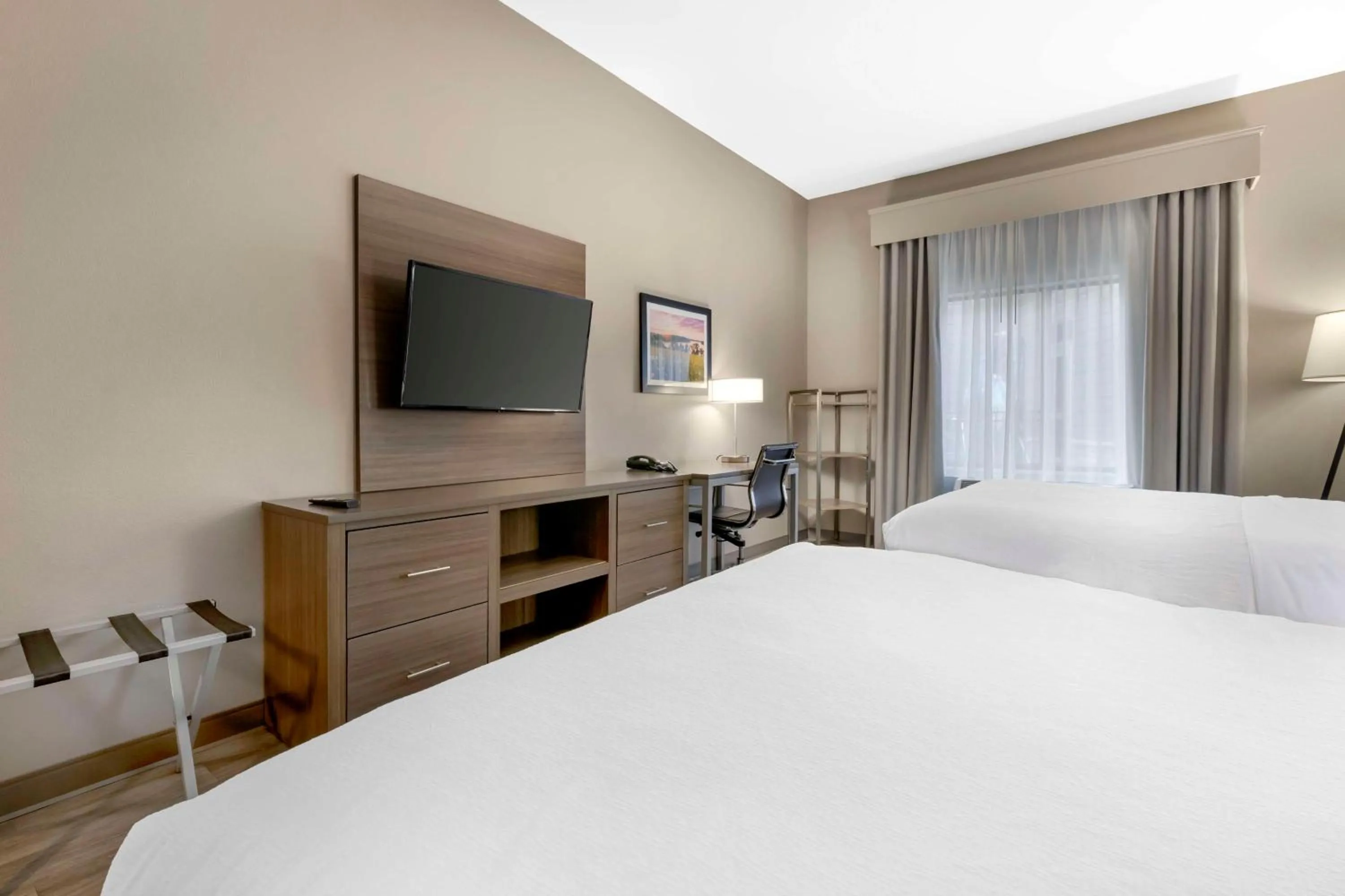 Bedroom, Bed in Best Western Plus LaCrescent - LaCrosse