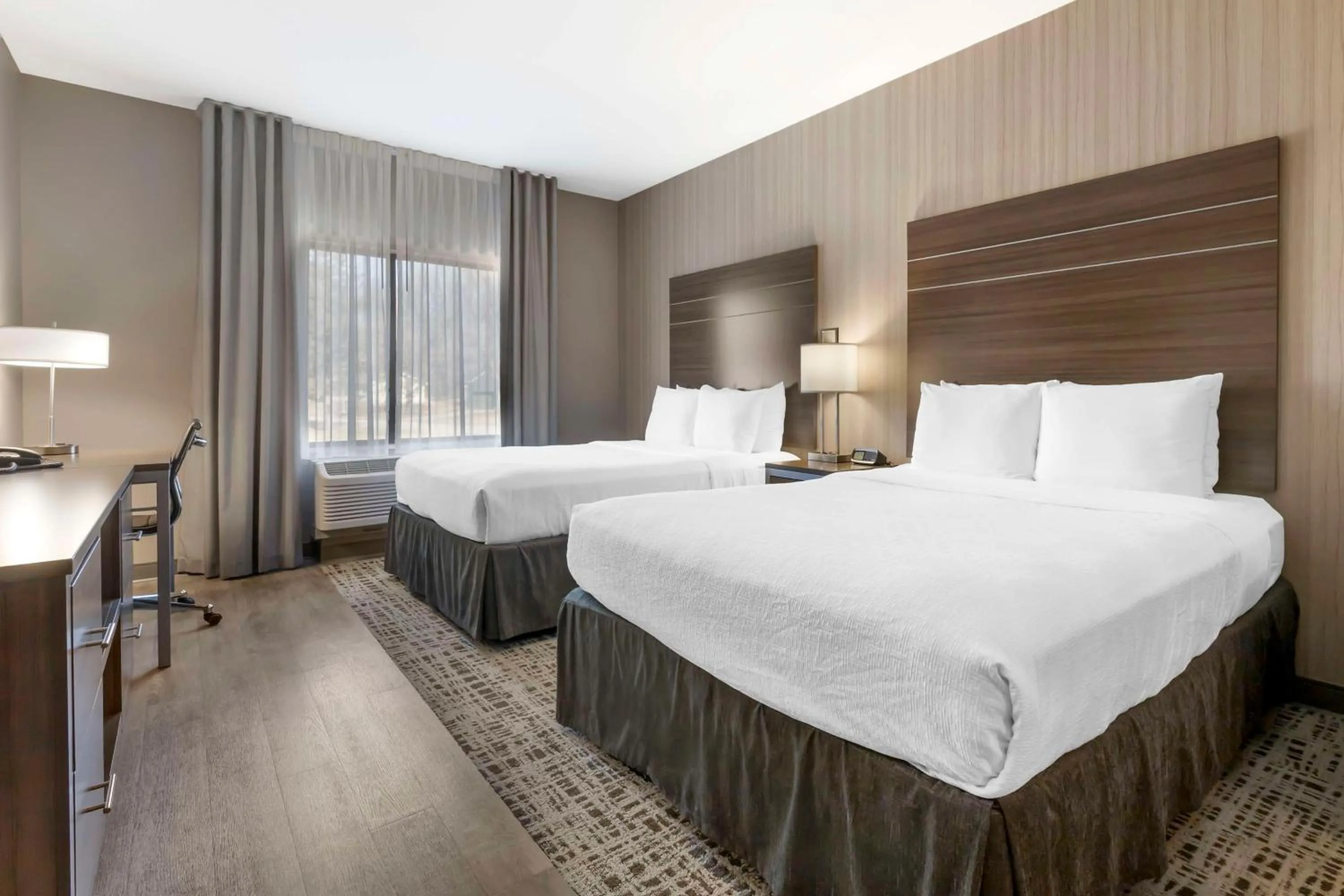 Bedroom, Bed in Best Western Plus LaCrescent - LaCrosse