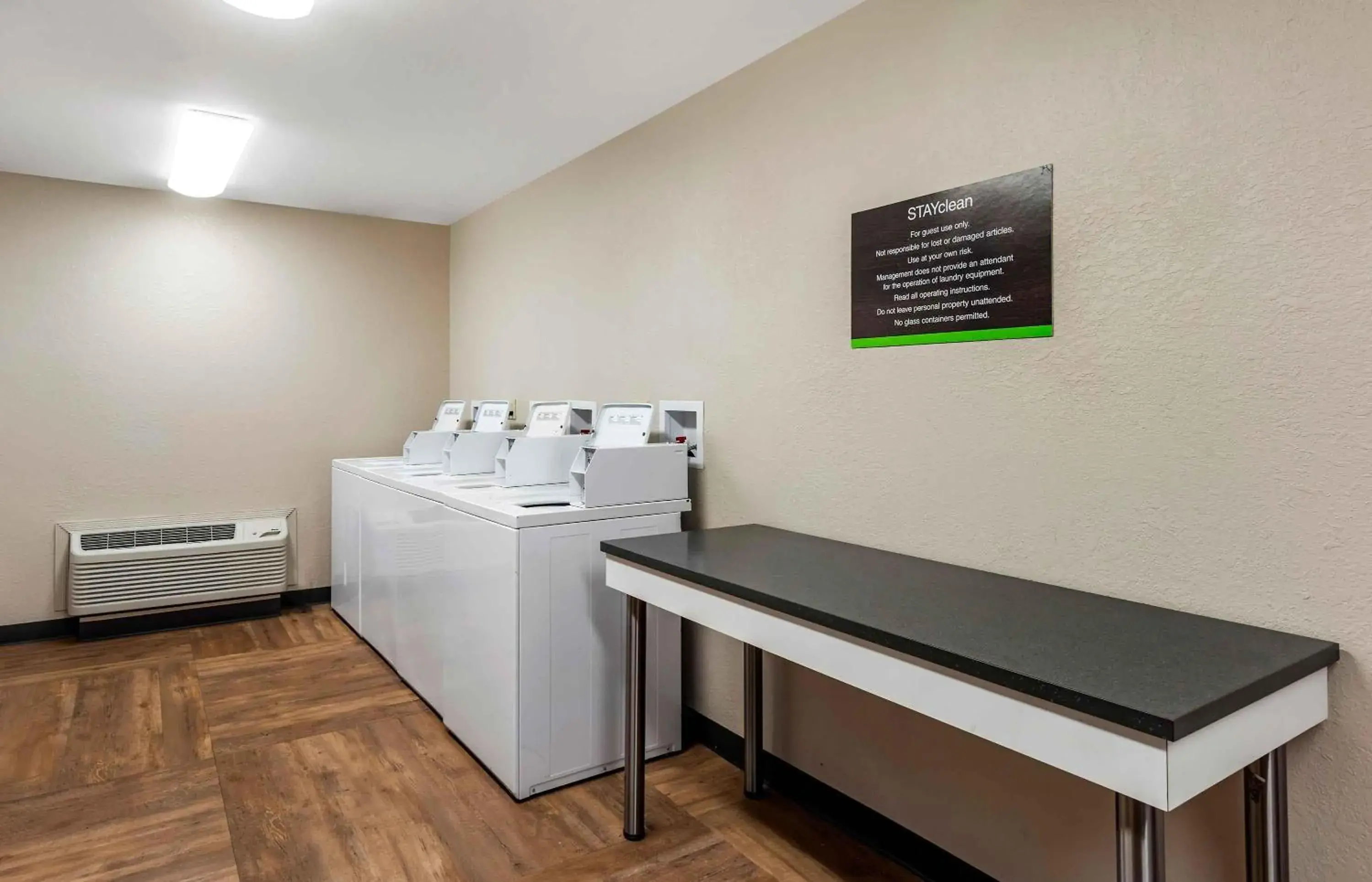 Property building in Extended Stay America Suites - Fort Lauderdale - Plantation Property building in Extended Stay America Suites - Fort Lauderdale - Plantation