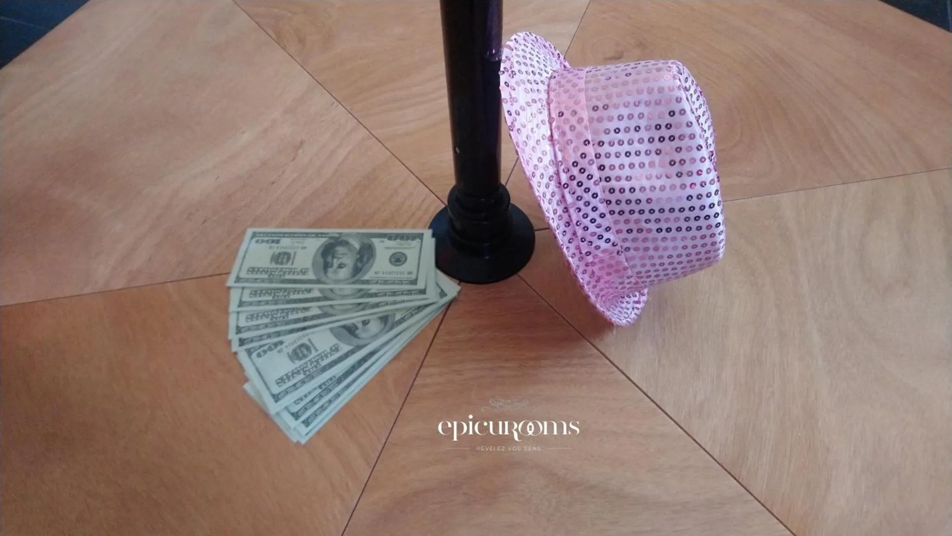 Bed in Plgfe - Maison d'hôtes EPICUROOMS - Suites romantiques 5 étoiles