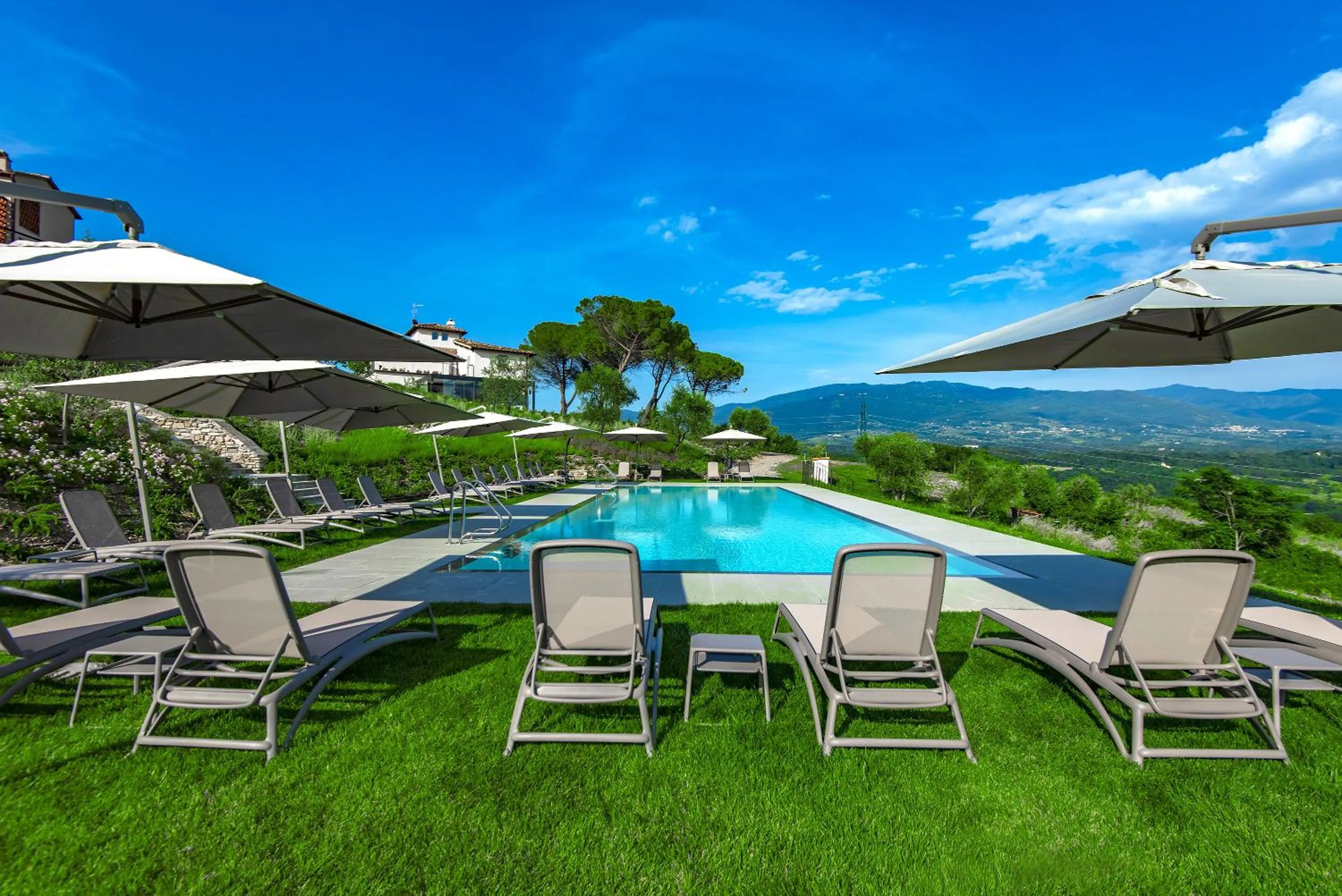 Swimming pool in Resort 37