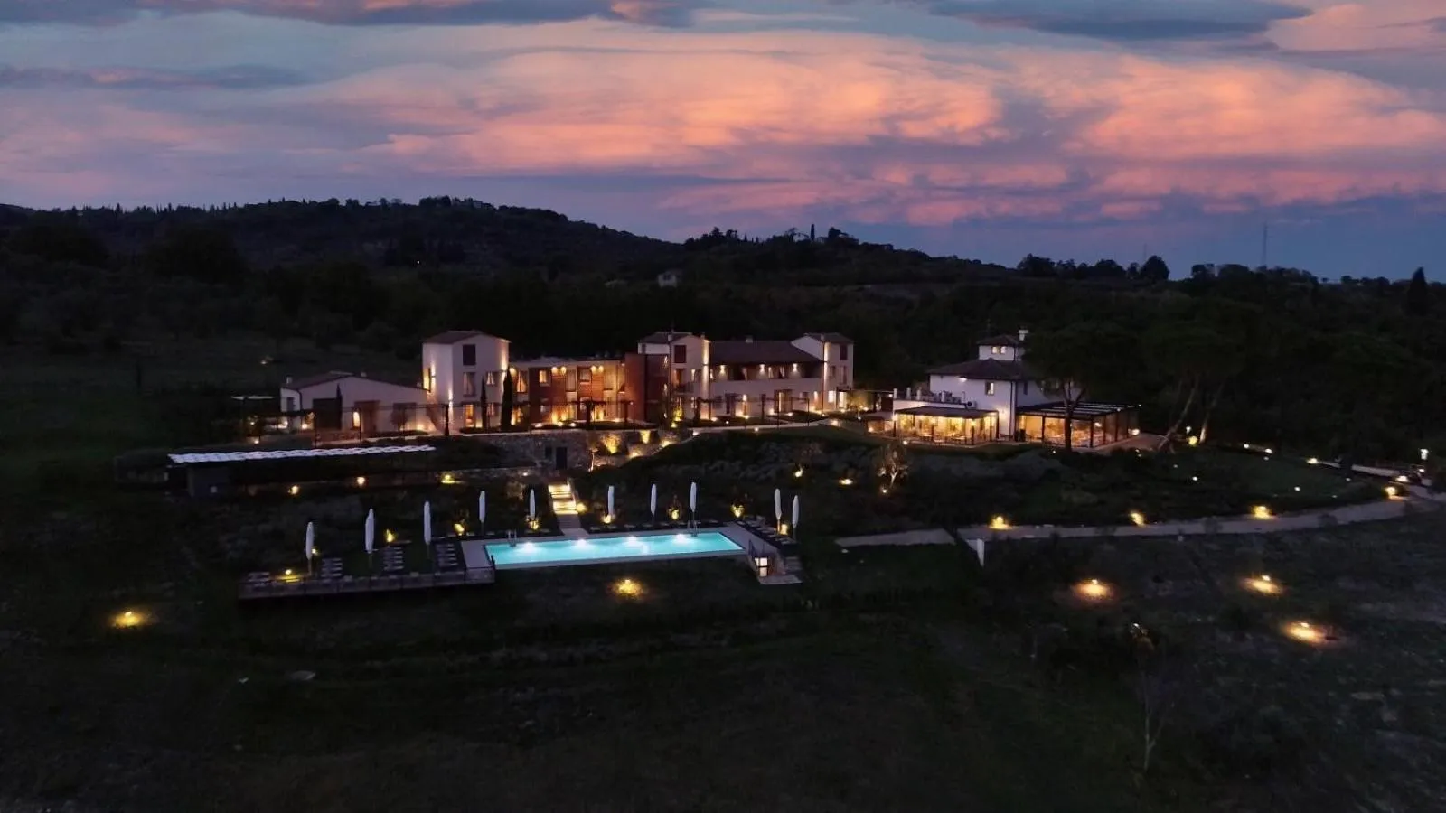 Swimming pool in Resort 37