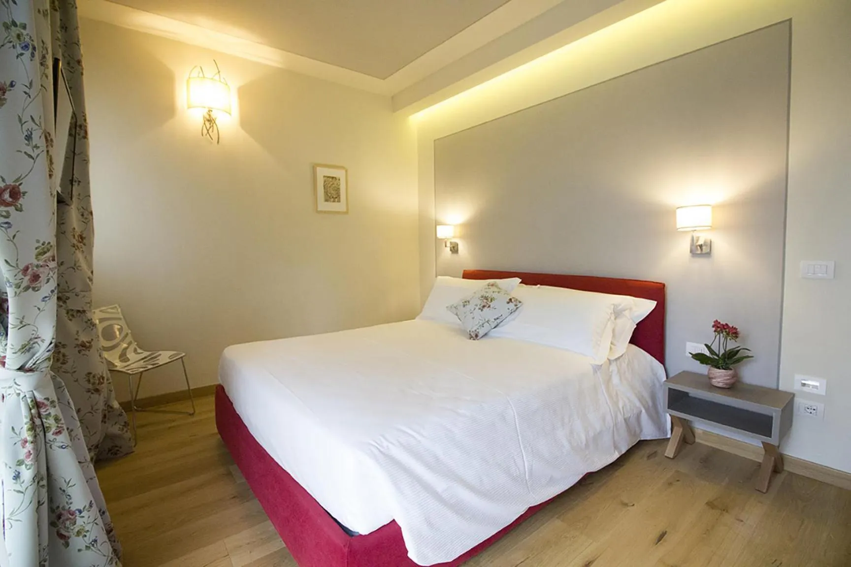 Photo of the whole room, Bed in Resort 37