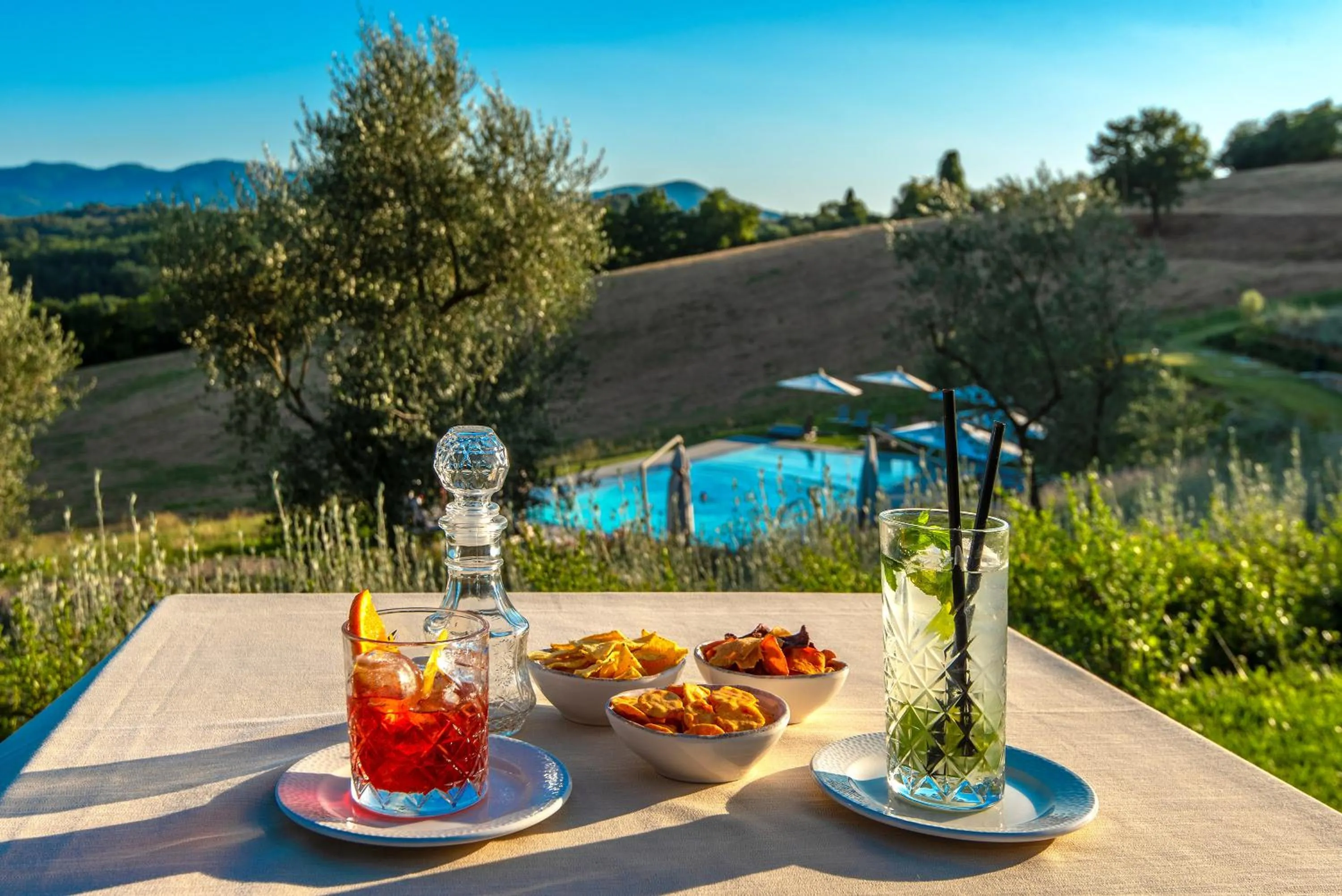 Food and drinks in Resort 37