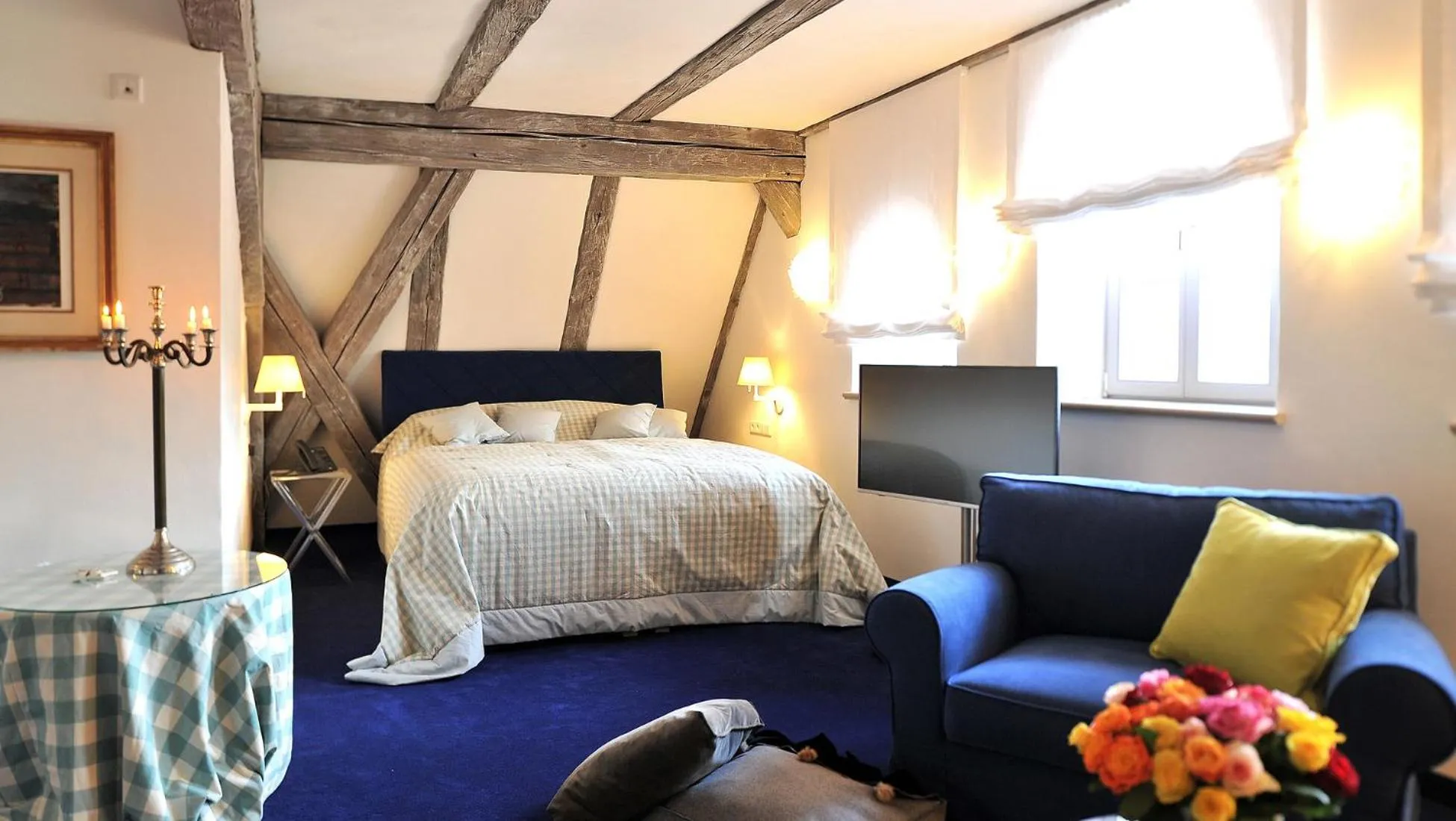 Photo of the whole room, Bed in Schlosshotel Betzenstein