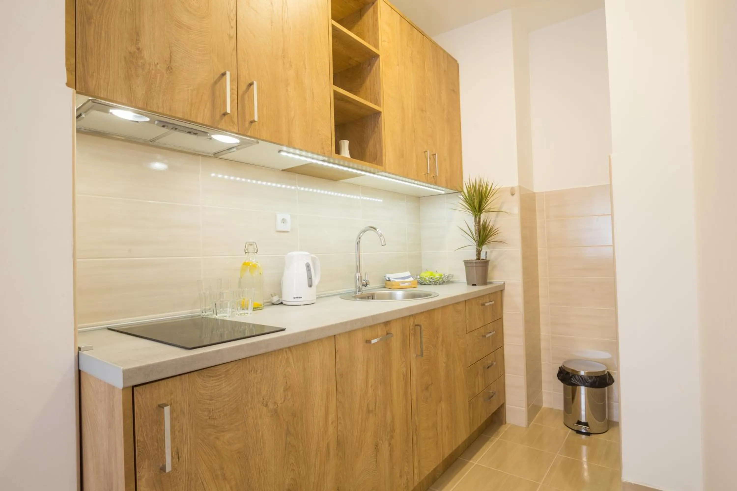 Coffee/tea facilities in Thomas Residence