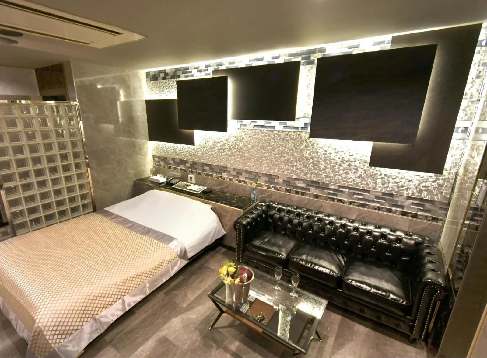 Bed in Hotel Gran Villa