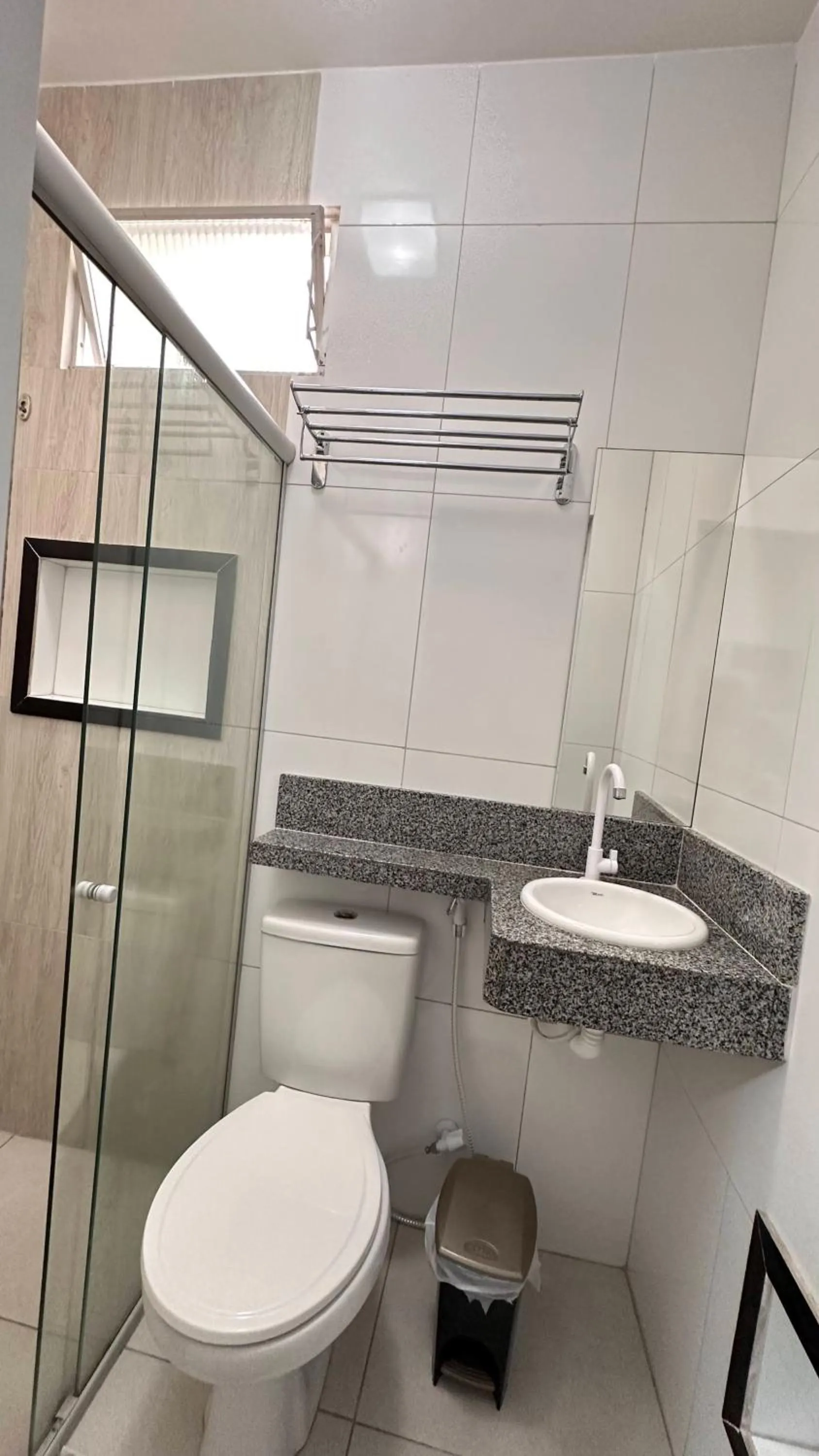 Shower in Pousada São Luiz