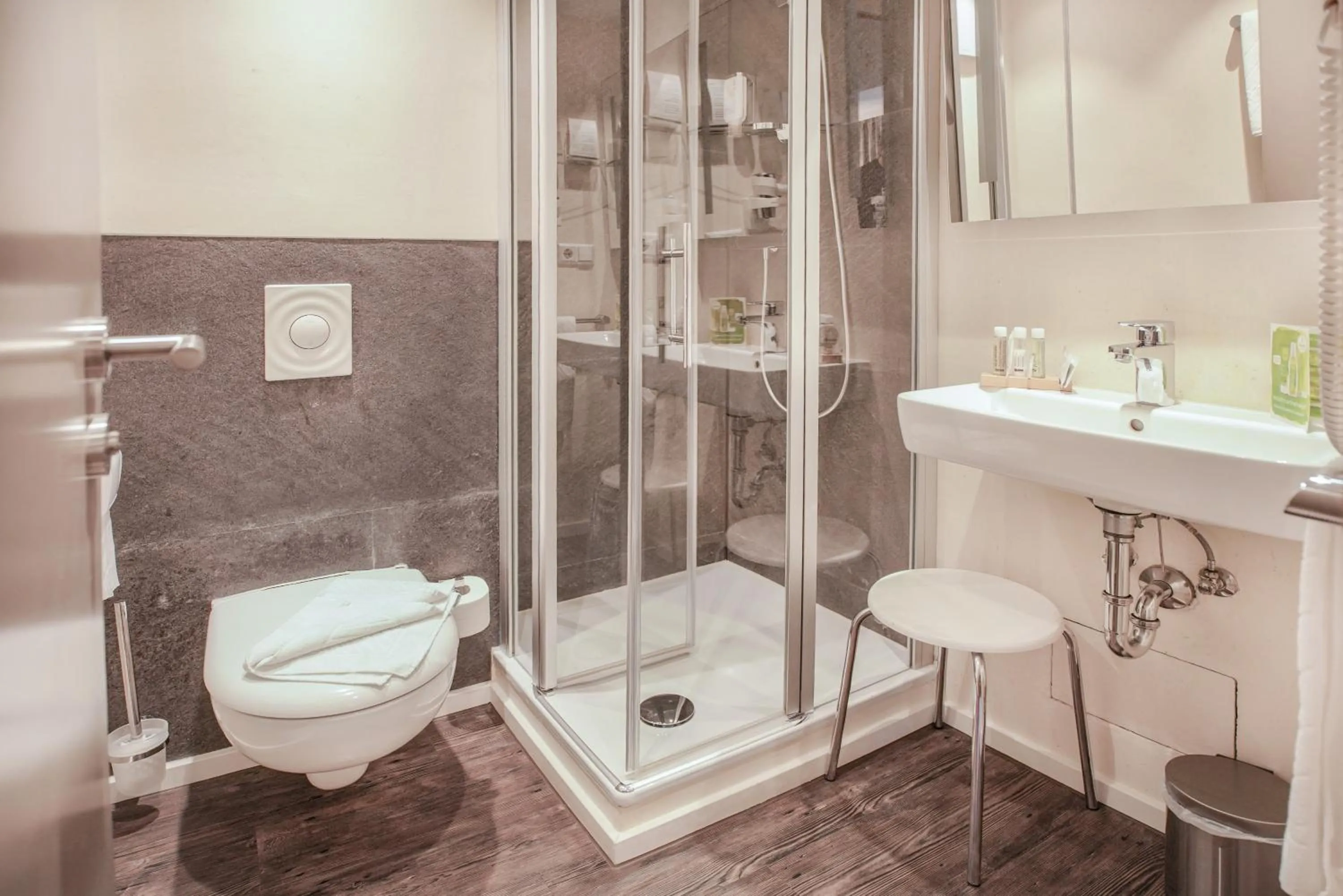 Shower in Hotel Restaurant Der Engel, Sasbachwalden