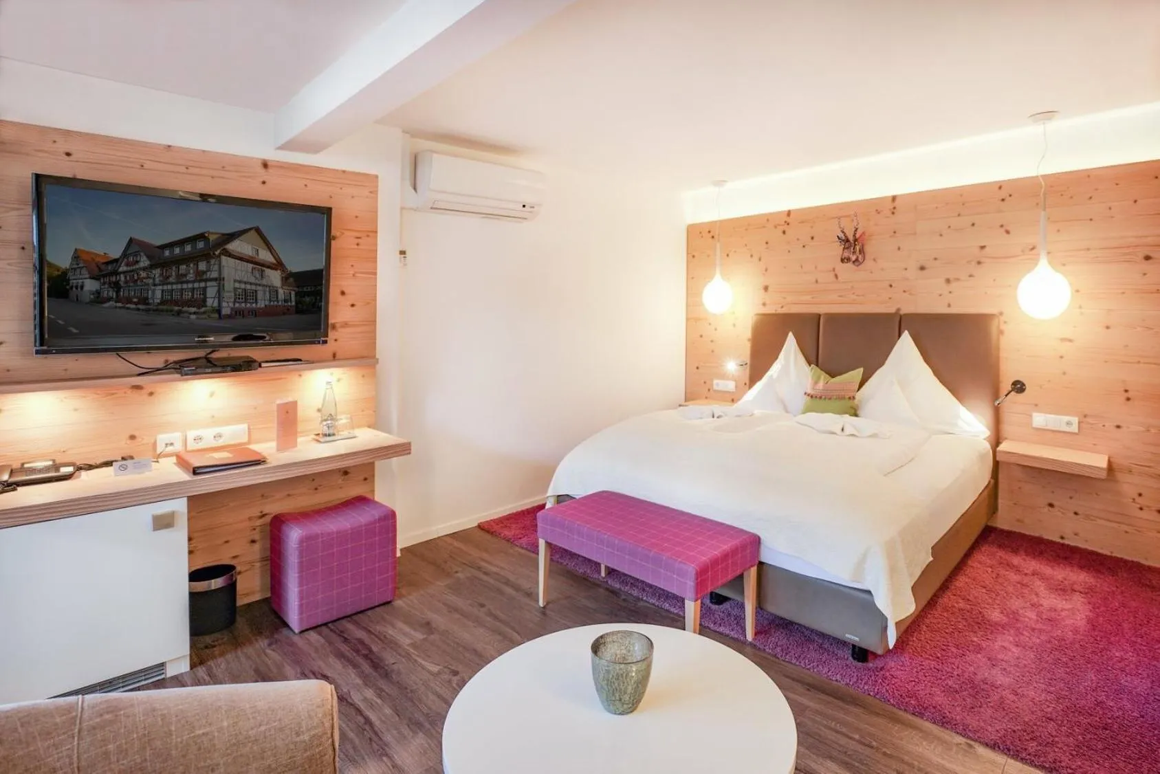 Bed in Hotel Restaurant Der Engel, Sasbachwalden