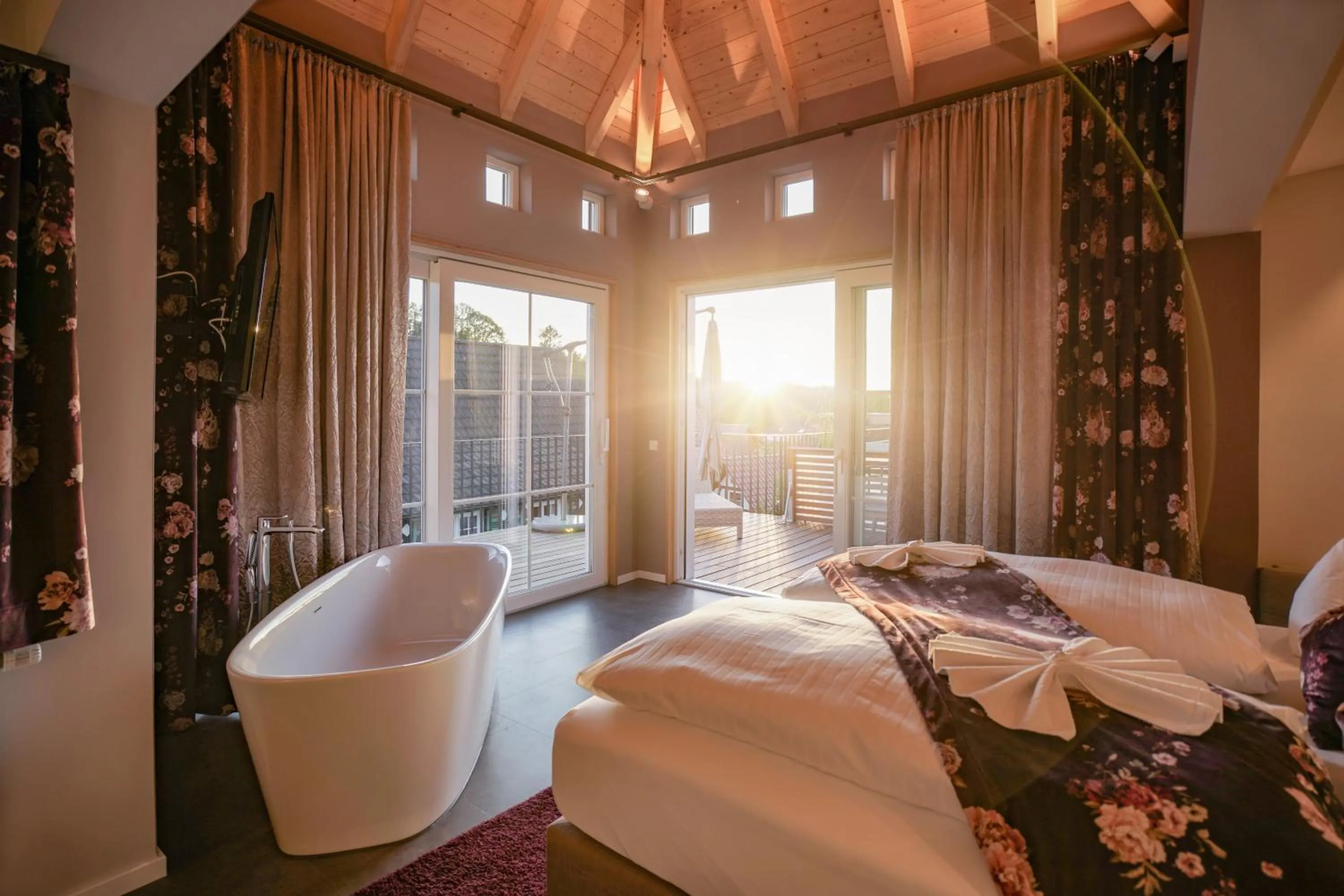 Bed in Hotel Restaurant Der Engel, Sasbachwalden