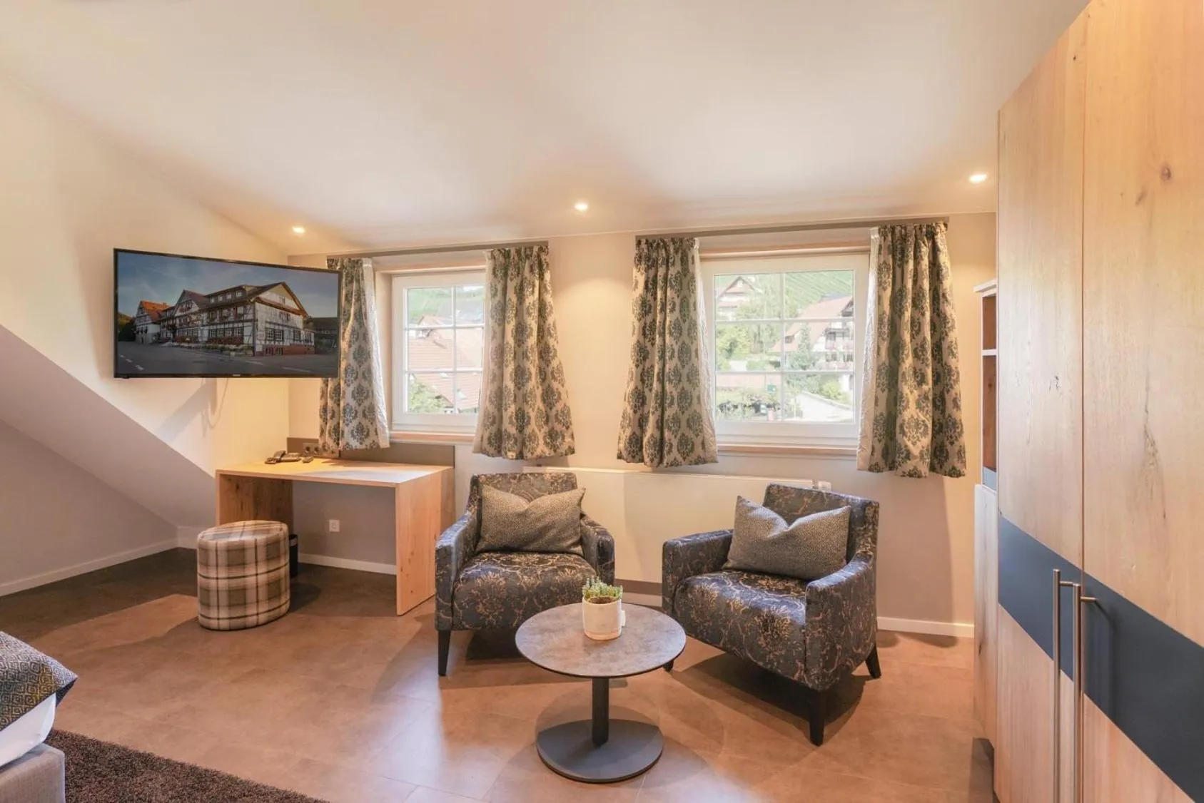 Seating area in Hotel Restaurant Der Engel, Sasbachwalden