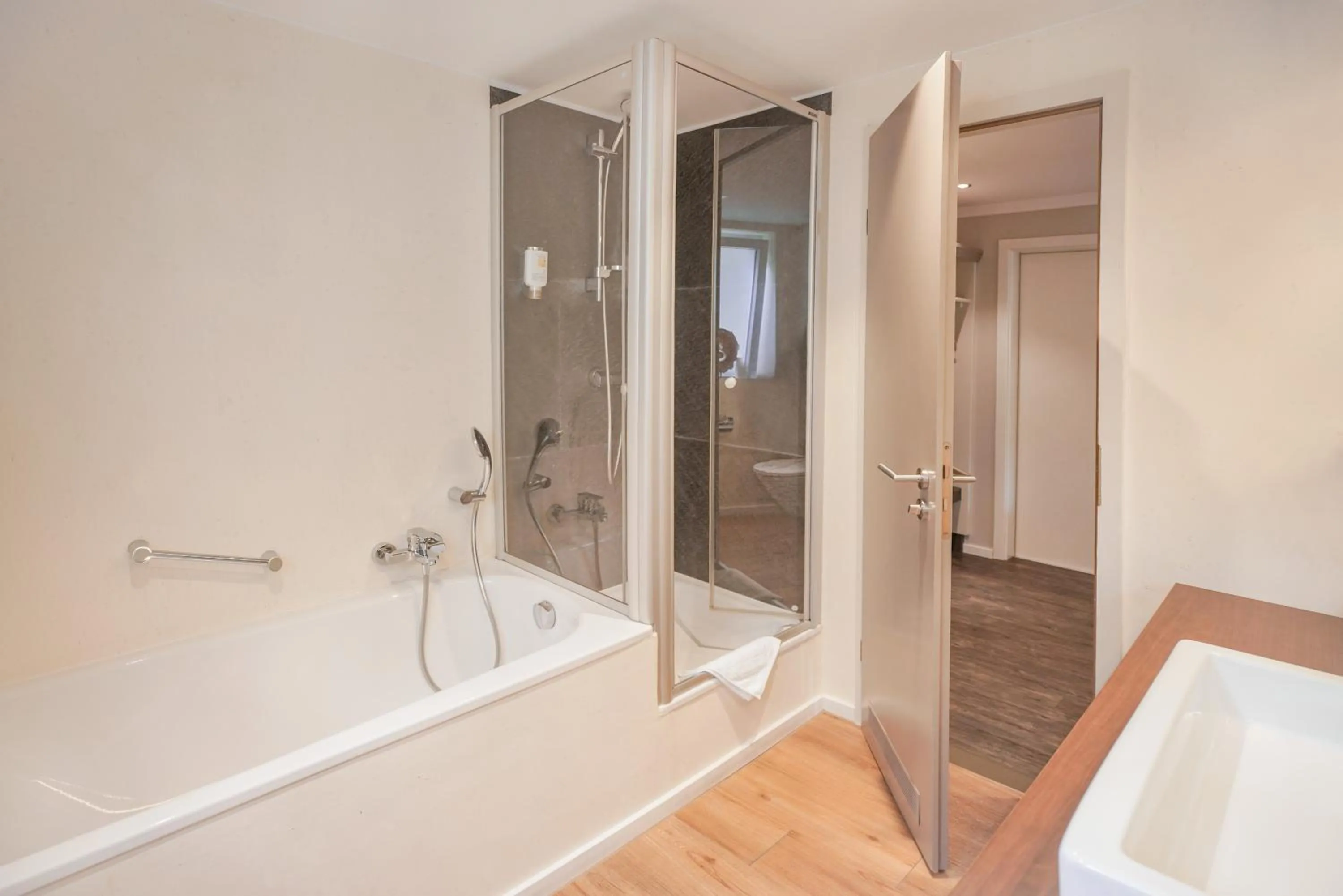 Bathroom in Hotel Restaurant Der Engel, Sasbachwalden