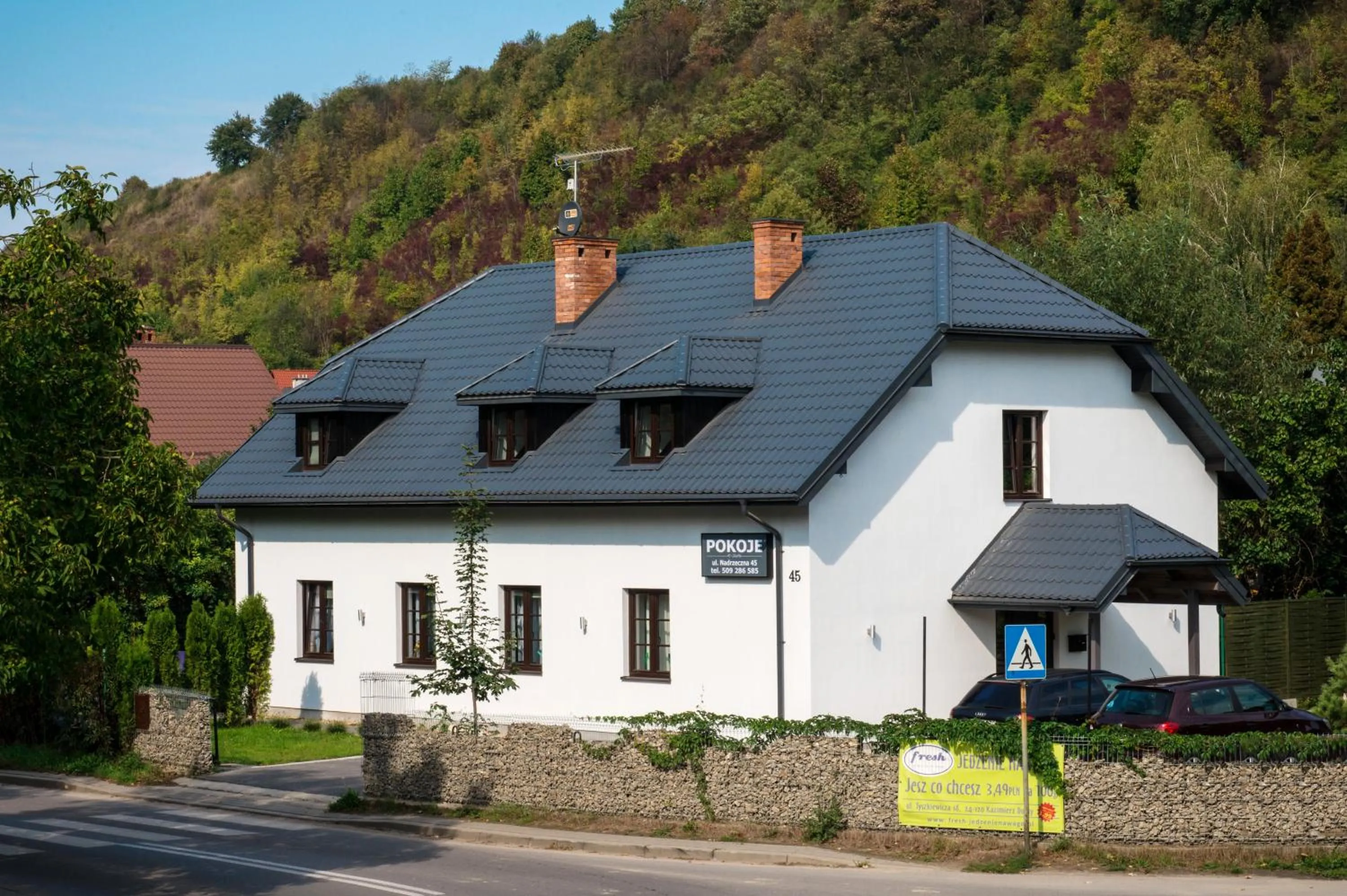 Property building in Pokoje Nadrzeczna 45