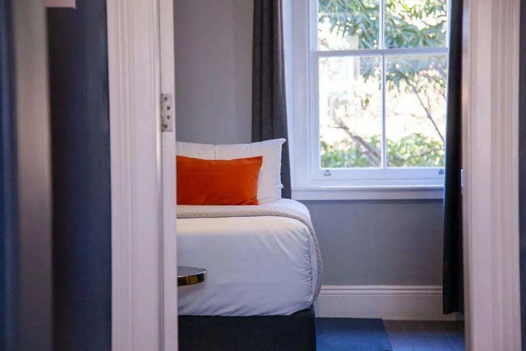 Bed in Bayswater Boutique Lodge - Potts Point